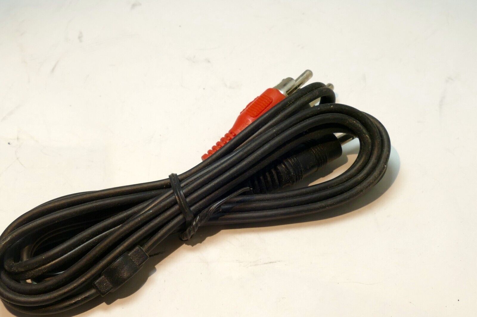 3 feet RCA audio to 3.5mm cable