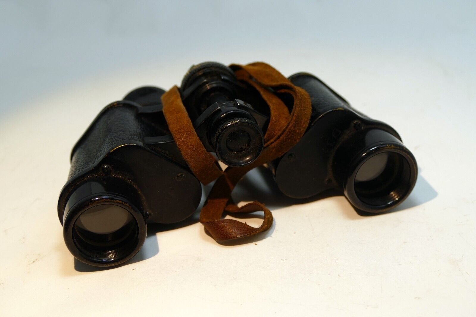 SOM  BERTHIOT BINOCULARS Made in FRANCE  8 X A Tarpey case WW I