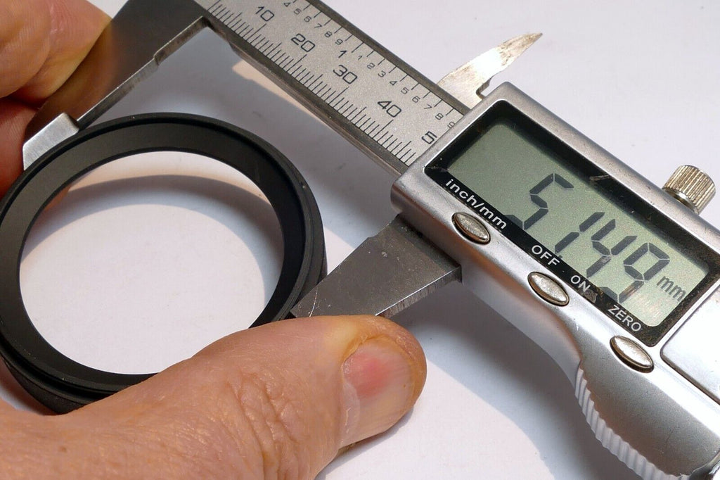 Tokina MH-522 (52mm) Metal 35mm F2.8 AT-X DX Lens Hood Shade - female theads