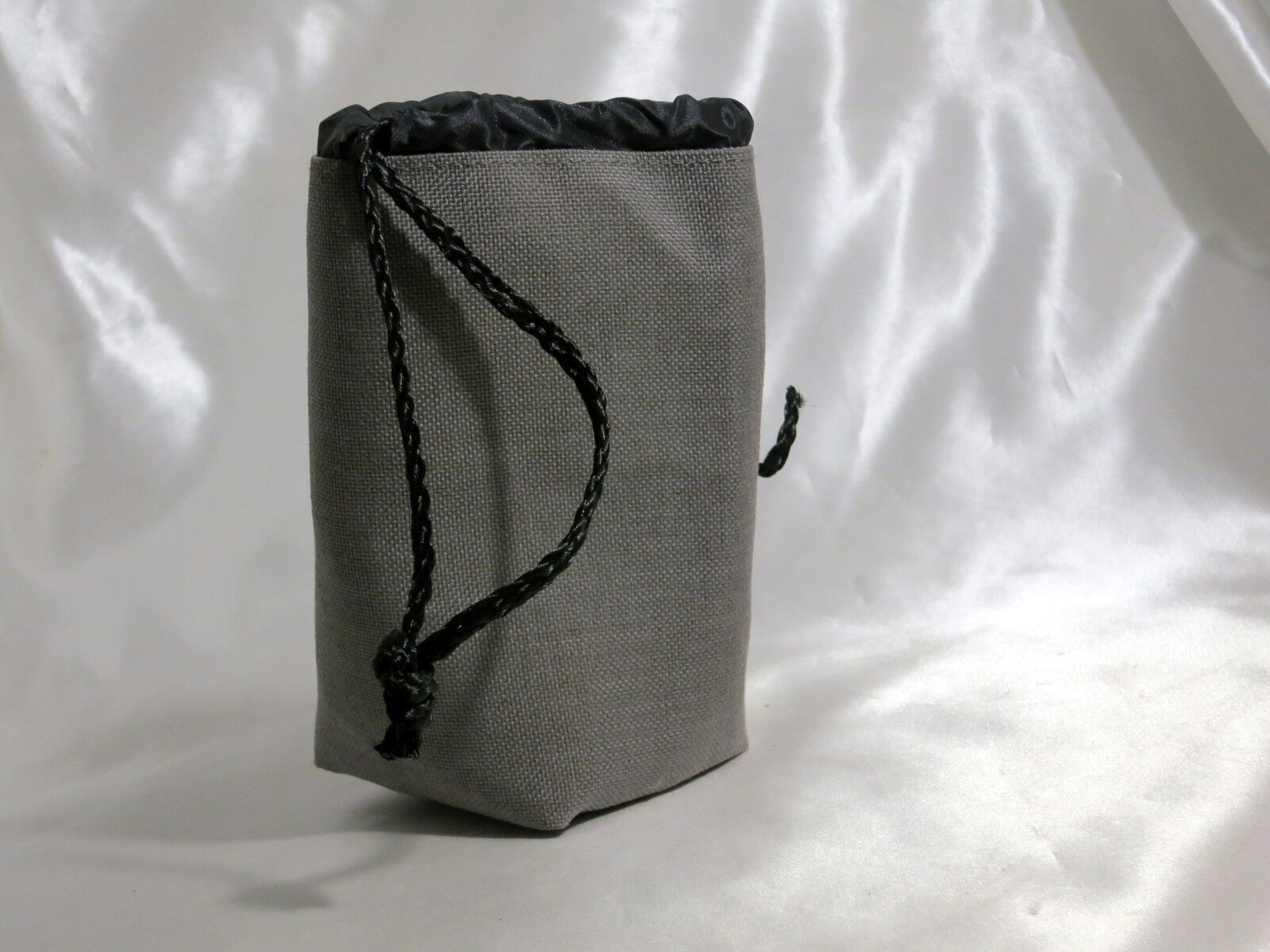 Soft Gray Fabric Lens protective Case Pouch h5.5"x w2.5" R.O.C. - Taiwan 9104039