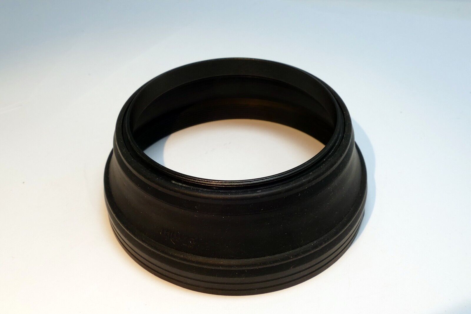 67mm Rubber Lens Hood Shade  double  threaded