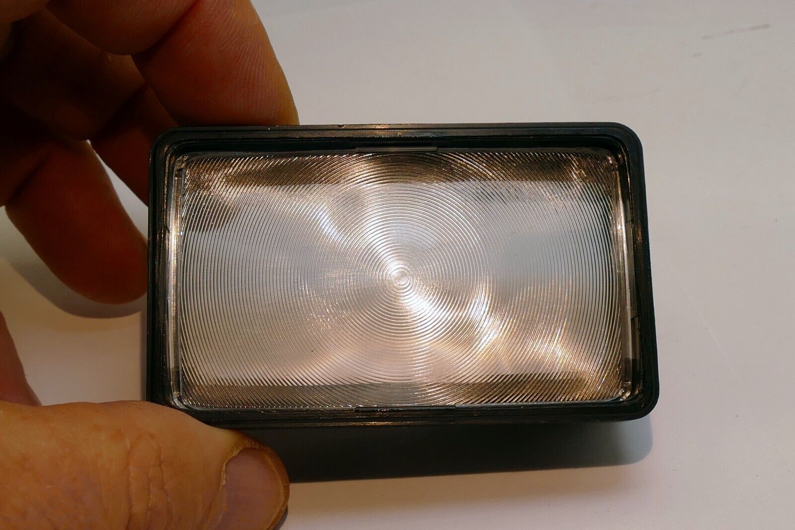 Vivitar  E WA-1   wide Angle Attachment flash adapter 30X65mm