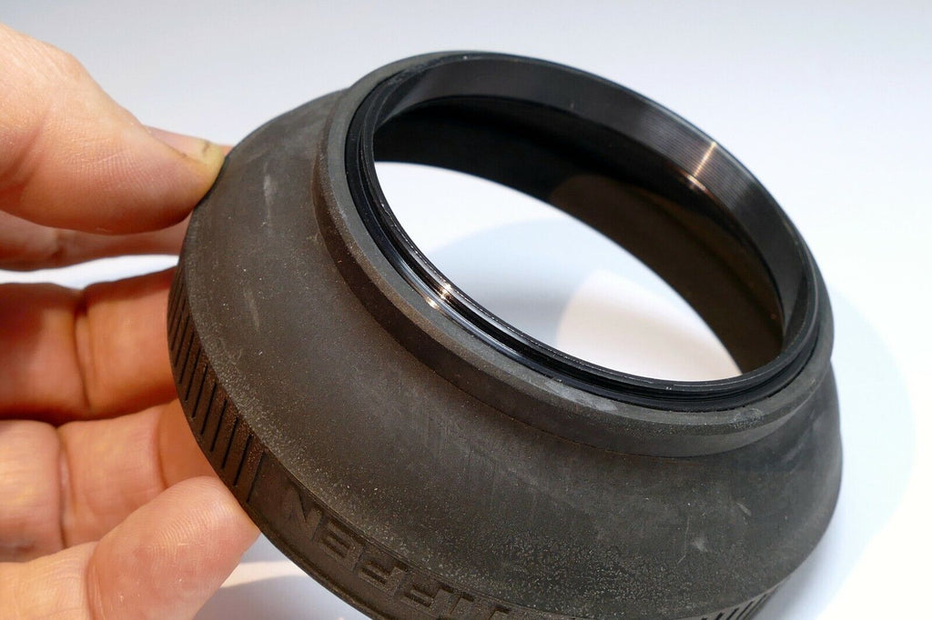 67mm rubber Lens Hood Shade screw in for 70-210mm
