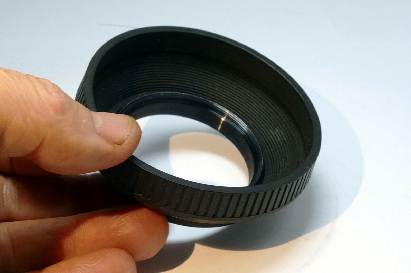52mm screw in  Rubber Lens Hood Shade for normal 35mm f2.8  lenses