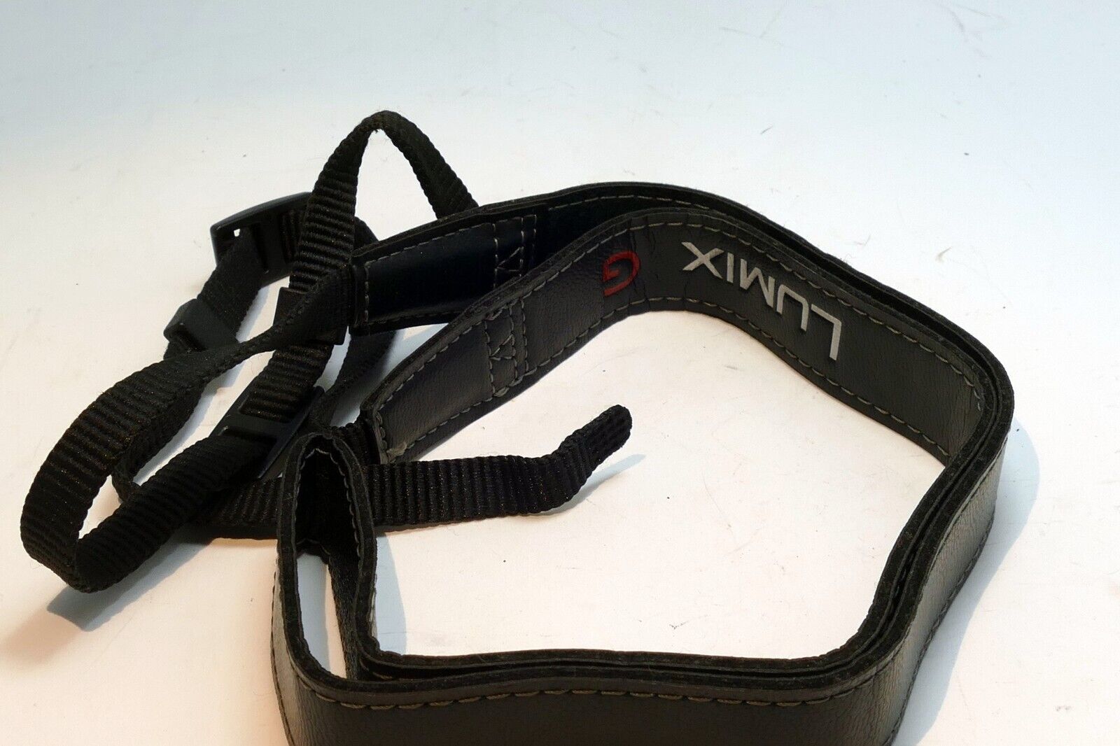 Panasonic Lumix G Shoulder Camera  Strap 2cm wide Leather  - Genuine OEM