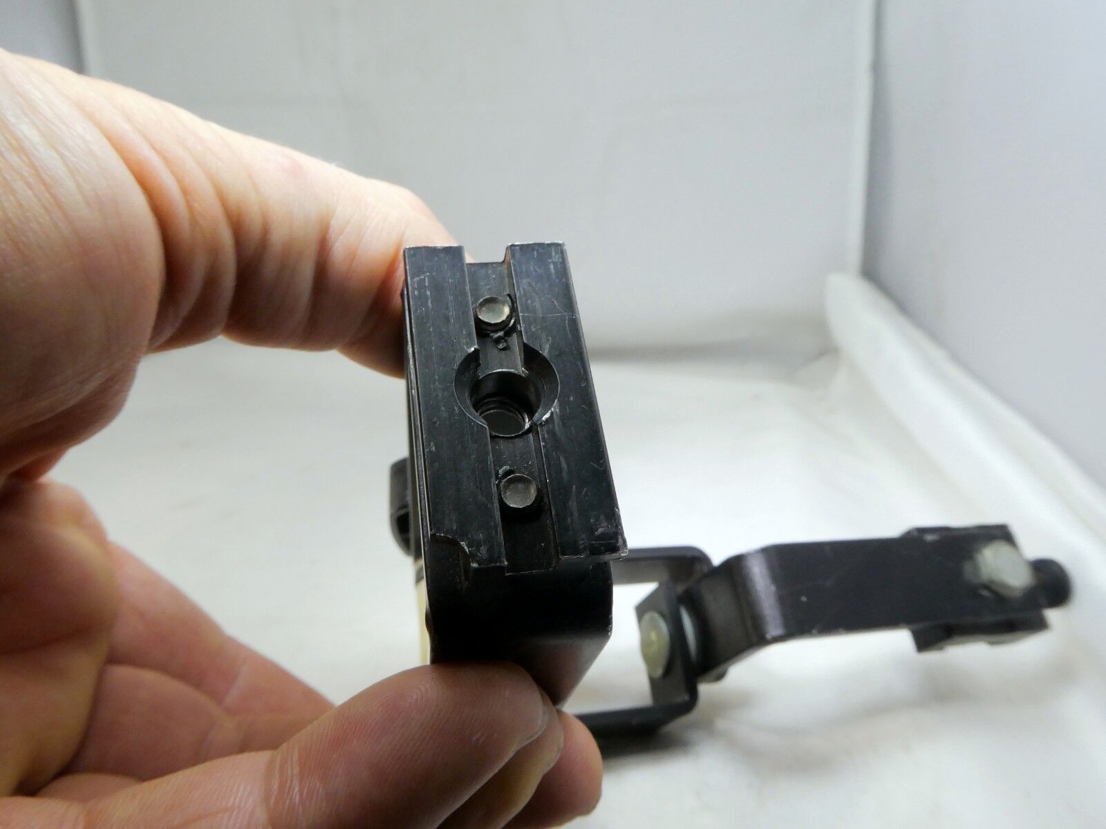 Flash adapter for the tripod or bracket