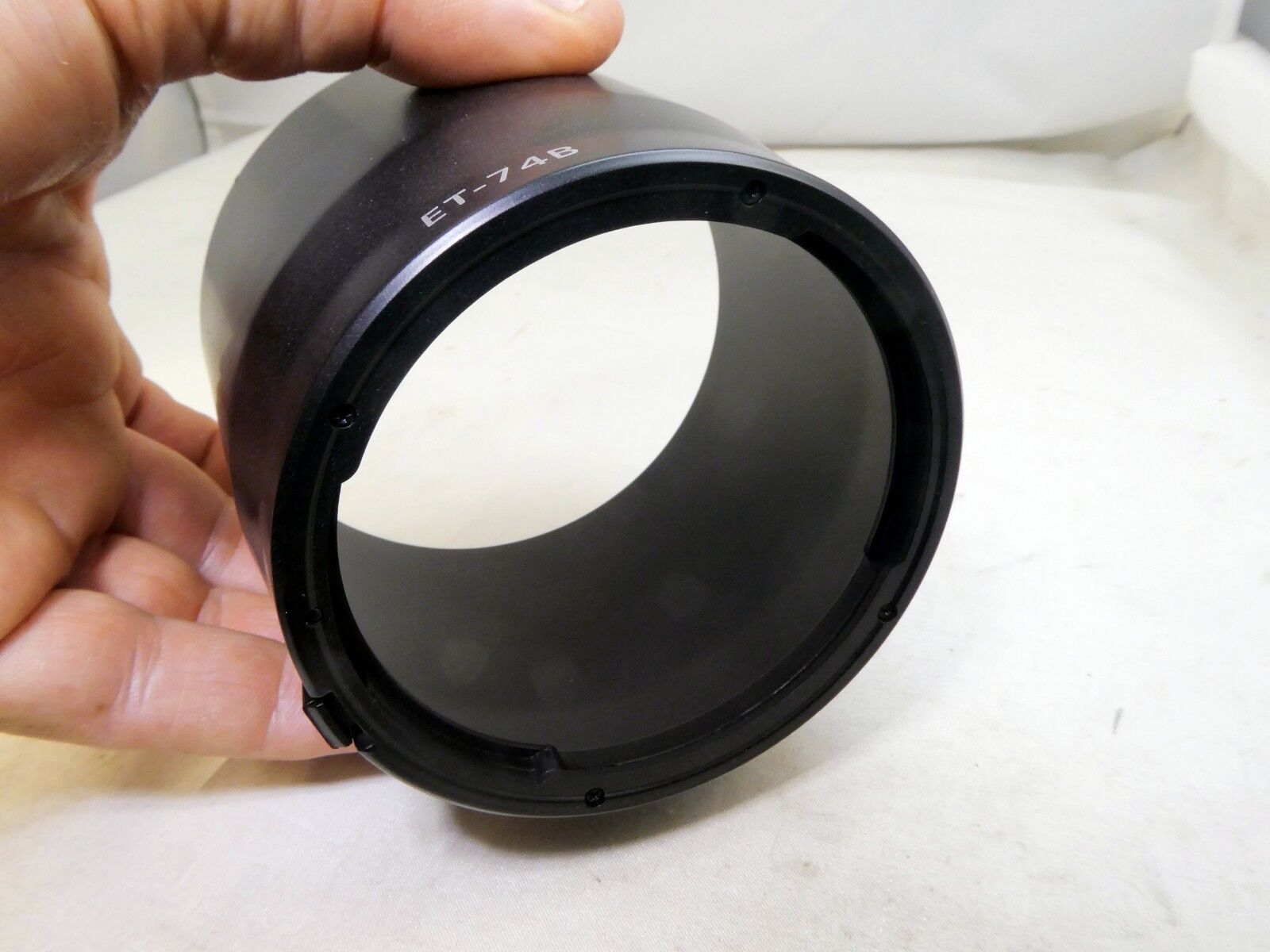 Aftermarket Hood  ET-74B Replacement for EF 70-300mm f4-5.6 IS II USM Lens shade