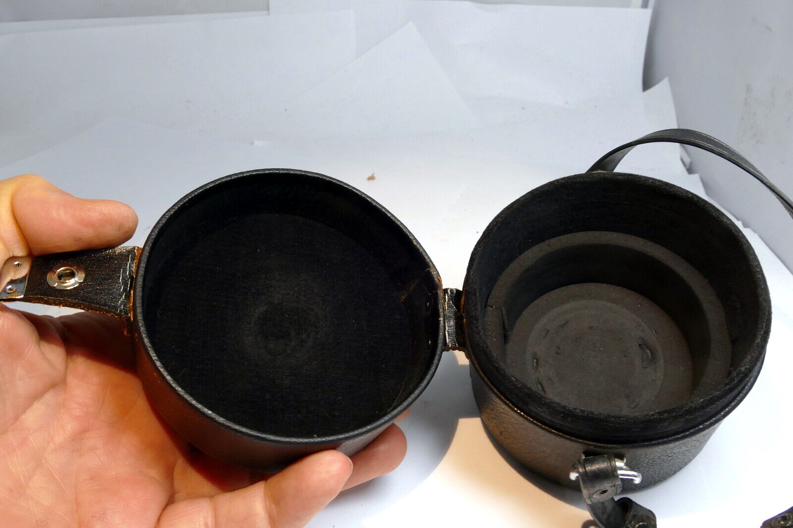 Hard Case for 28mm lens antique Vivitar  f2.5 50mm f1.9 f1.4