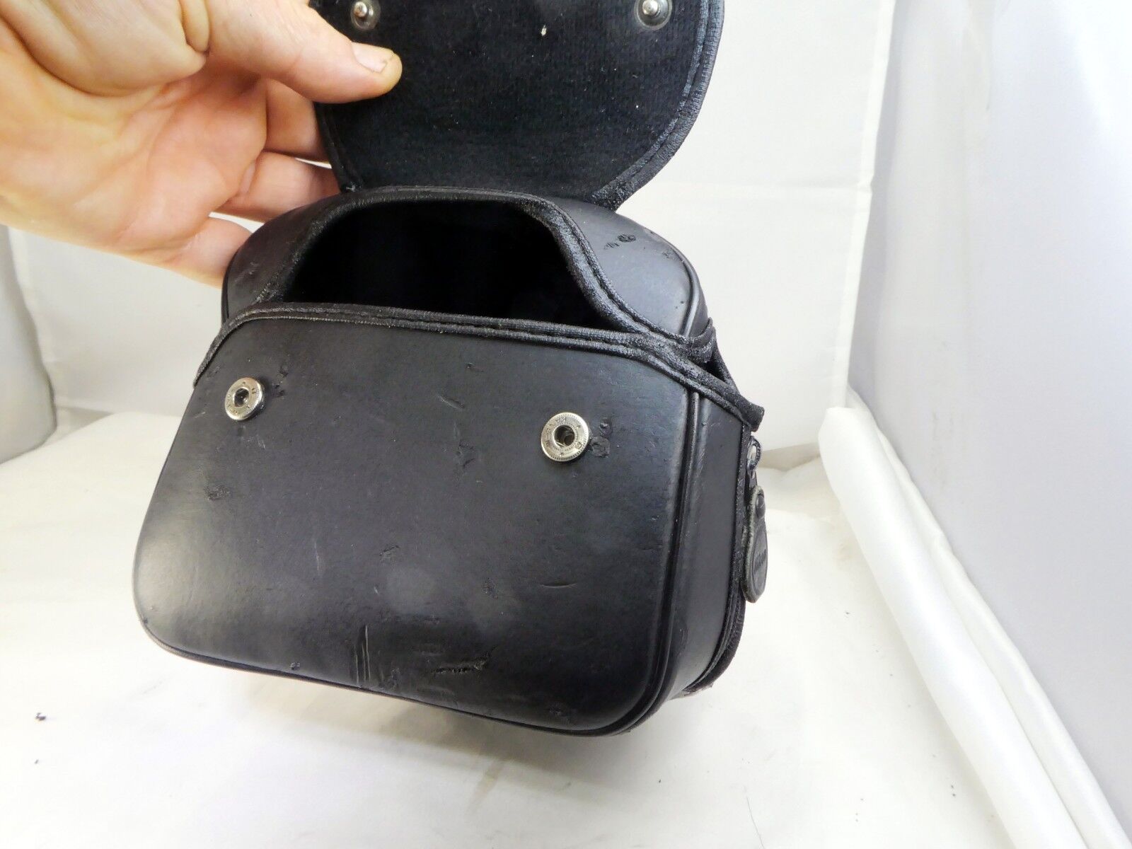 Nikon CF-59 Semi-Soft Case  for N80 cameras with 28-80mm AF Nikkor lens