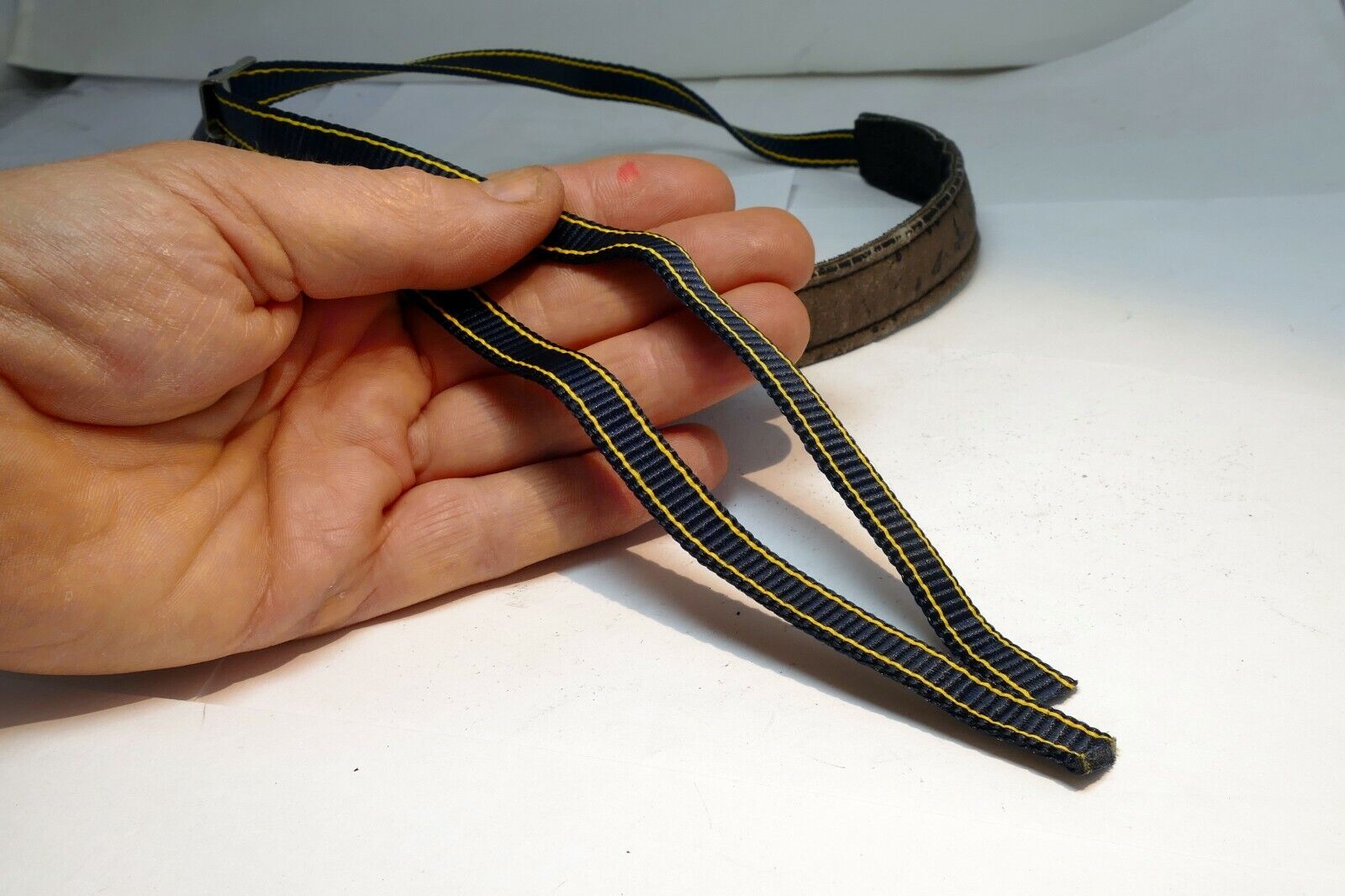 Zenza Bronica shoulder neck strap 1cm wide ETRs ETRSi 645 OEM - Missing end lugs