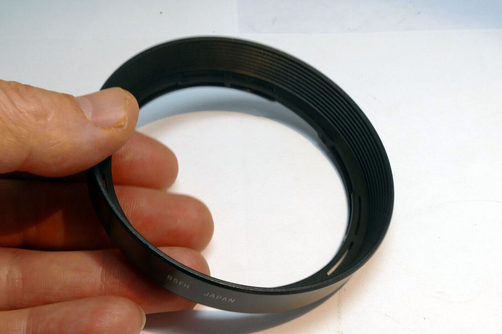 Tamron B5FH Lens Hood Shade for AF 28-200mm F/3.8-5.6 (5FH) 72mm rim Genuine OEM