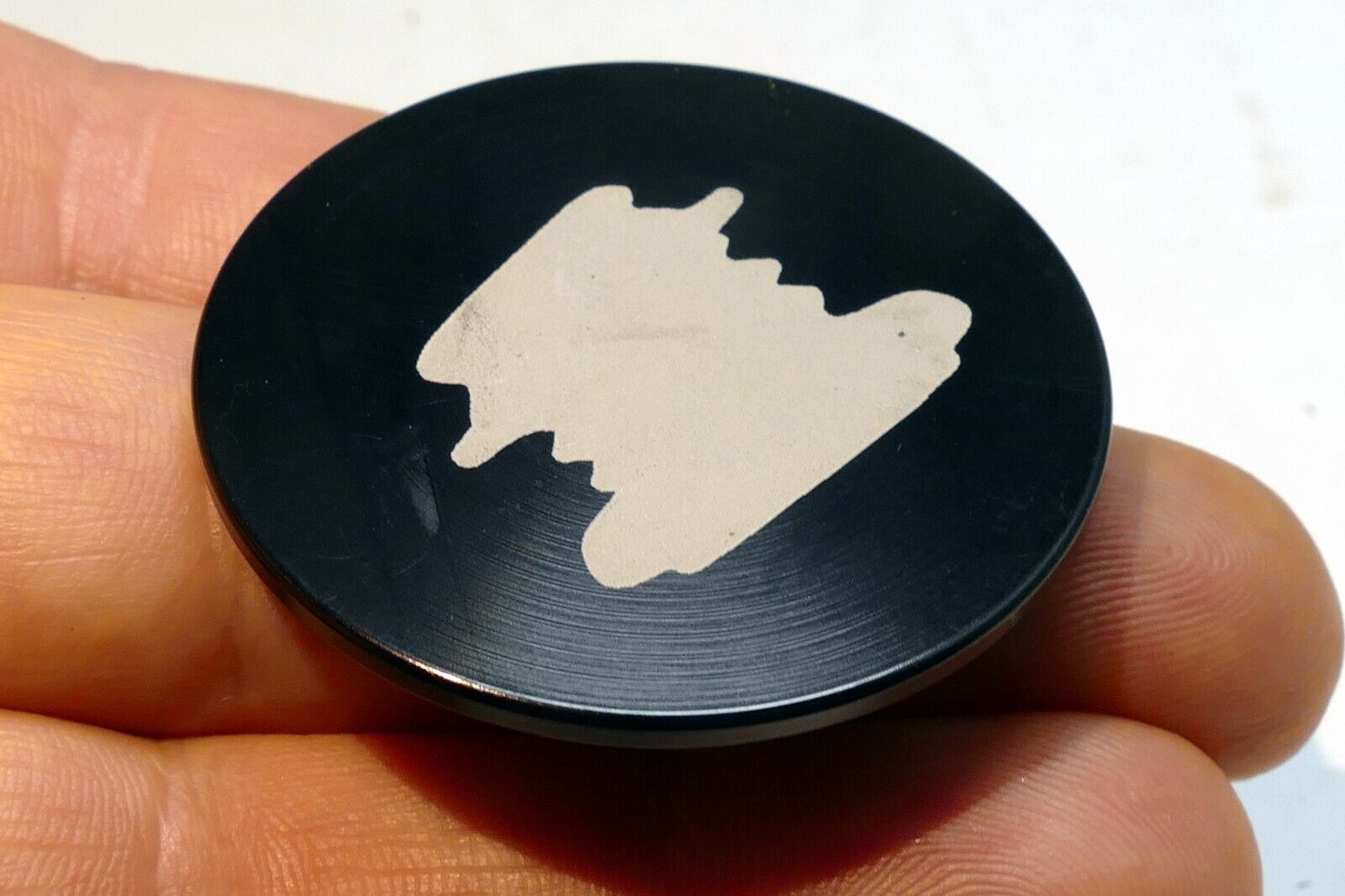 LensBaby 37mm Front Lens Cap  screw in type threaded metal   sweet 50 35