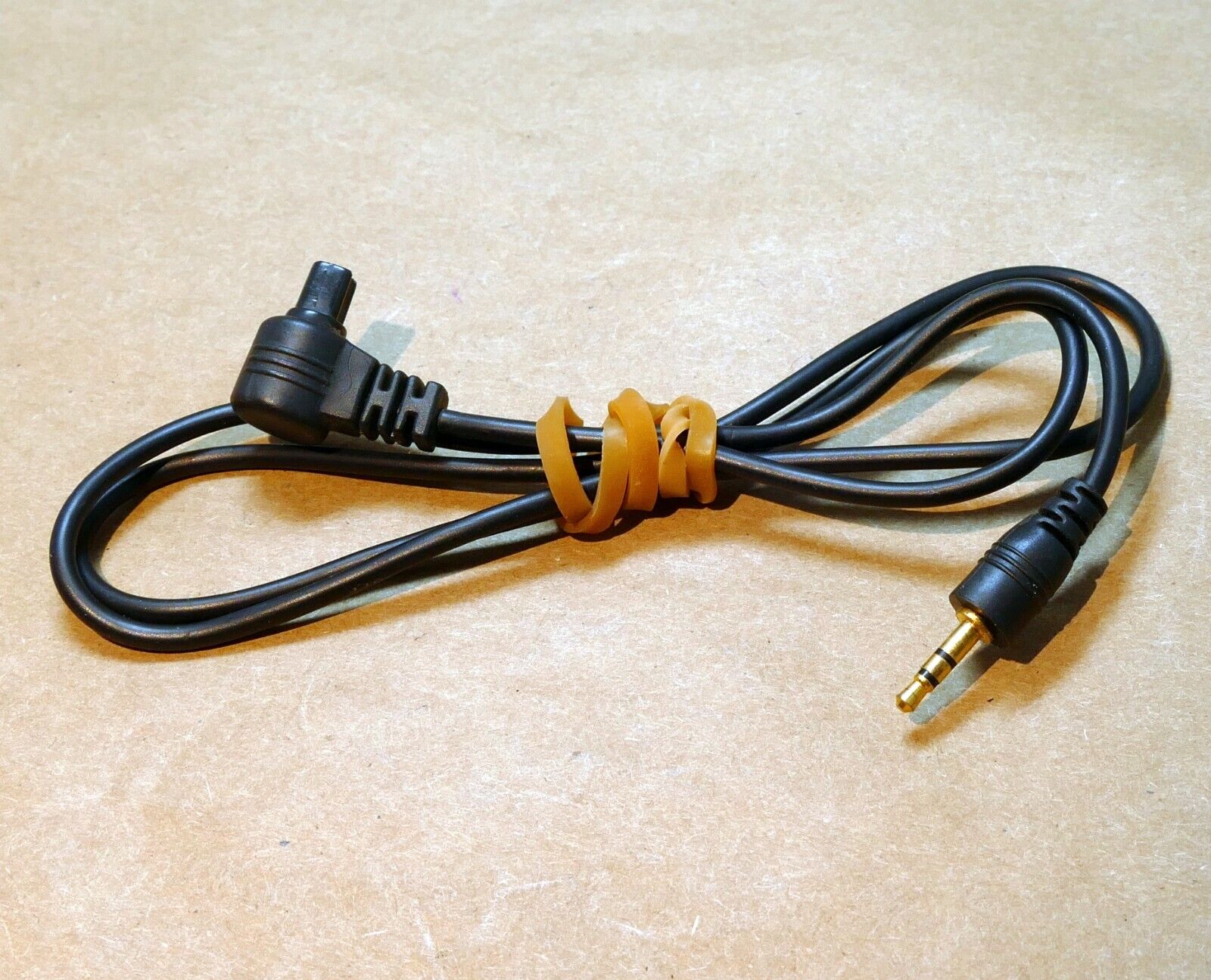 Promaster 2.5mm Cable for Remote Shutter Release for  EOS 5D 7D II III (3-pin)