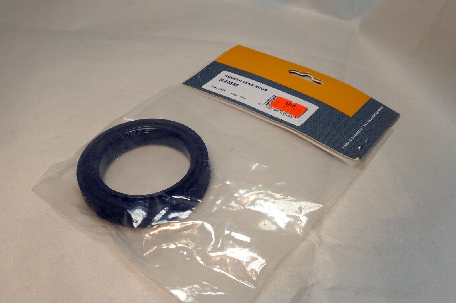 52mm Rubber Lens Hood Shade Collapsible double threaded for 50mm f1.8 lenses