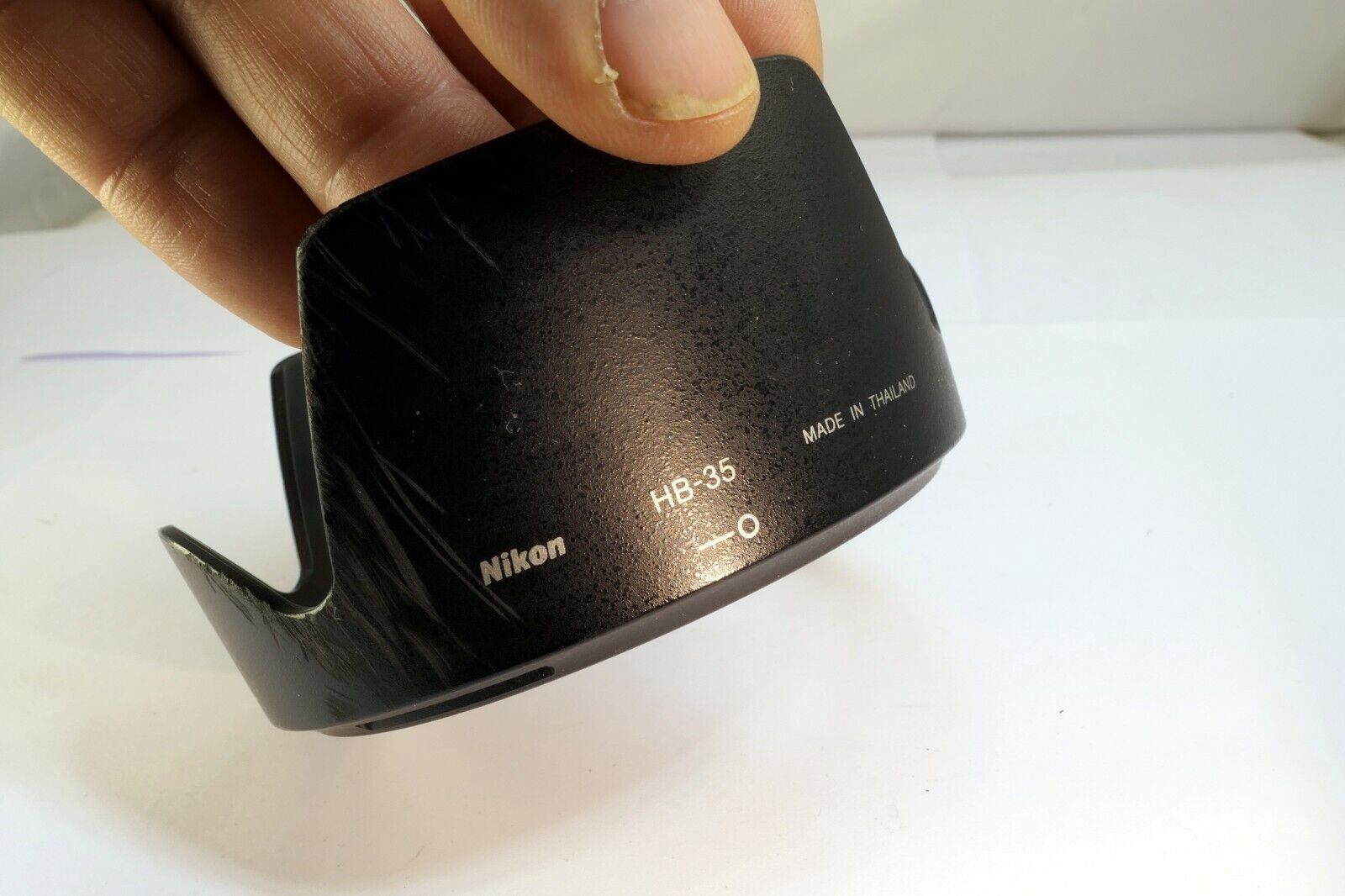 Nikon HB-35 Hood Shade AF-S 18-200mm f3.5-5.6G OEM lenses Genuine Original OEM