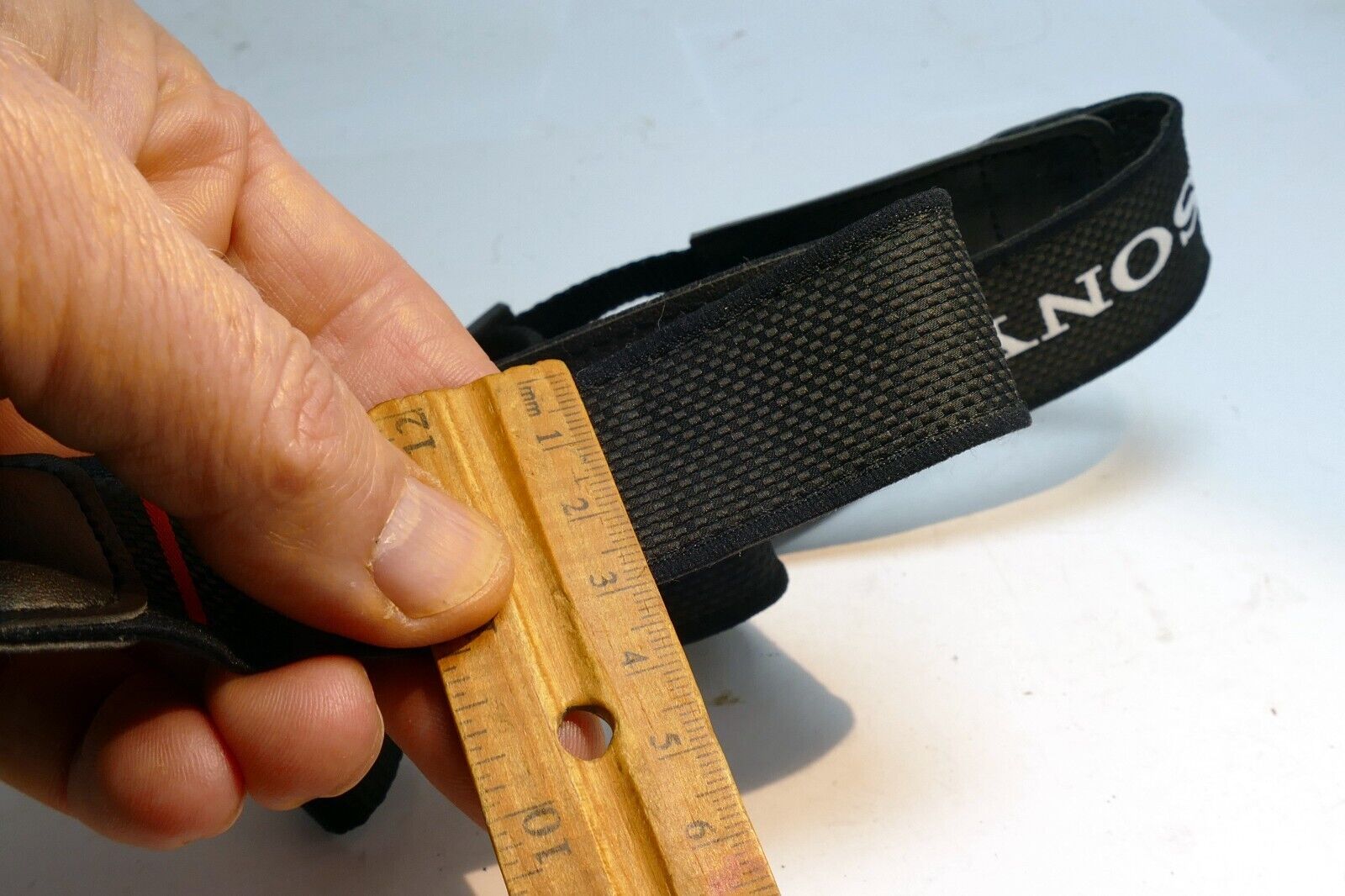 Sony Alpha a7 Shoulder Camera  Strap Checkered pattern canvas -  Genuine OEM