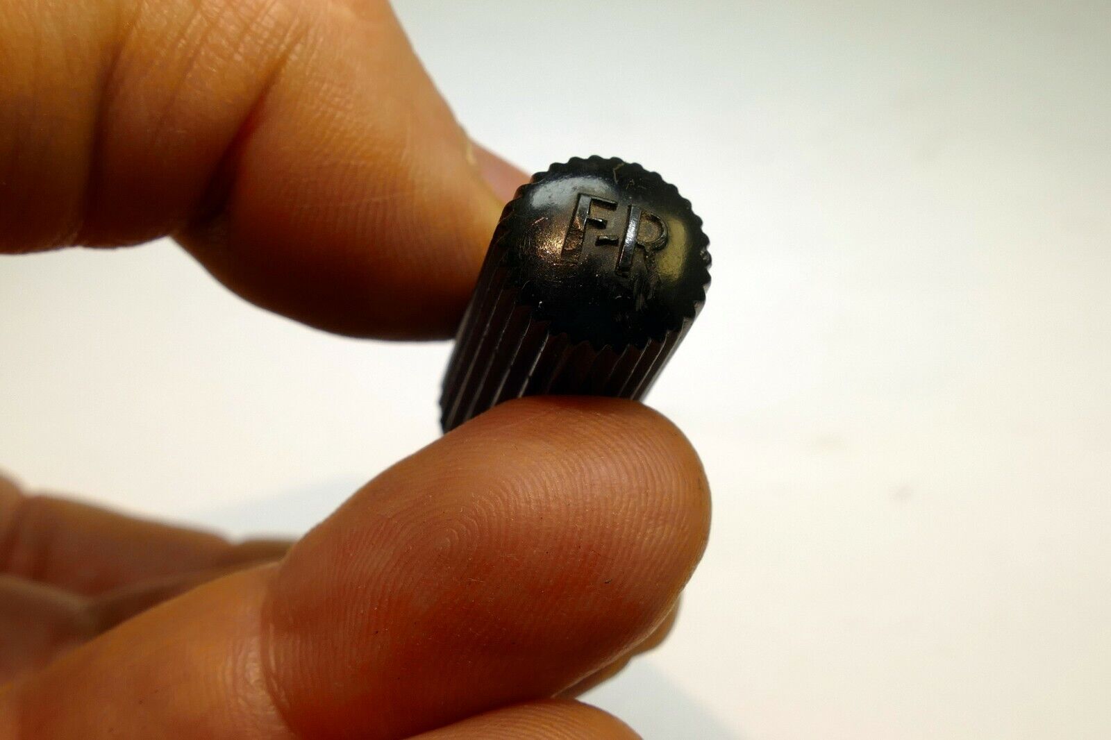 FR handle for Lindahl Specialties LS Vignette Shade