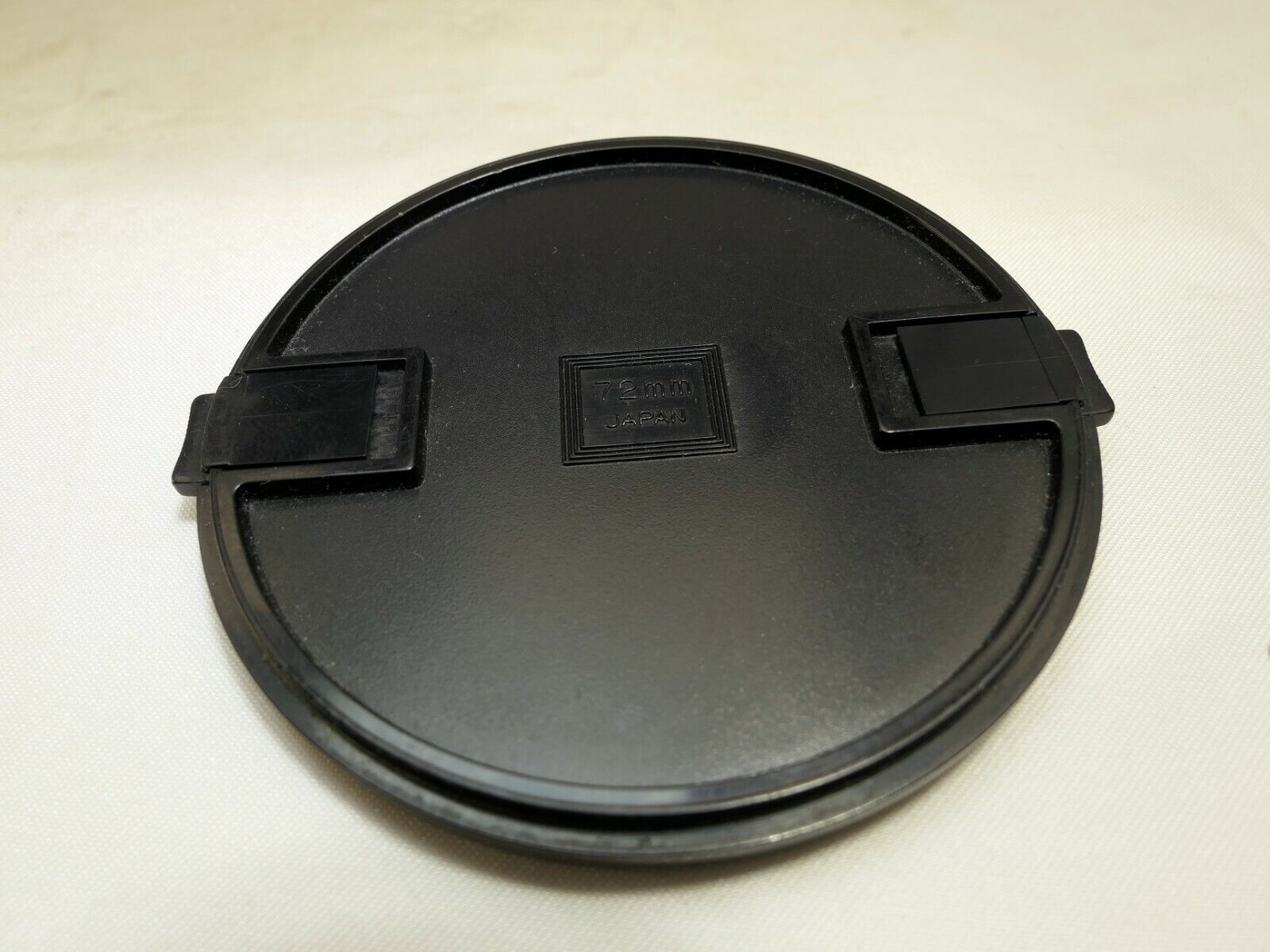 Tamron 72mm Lens Front Cap snap on  type Genuine Original