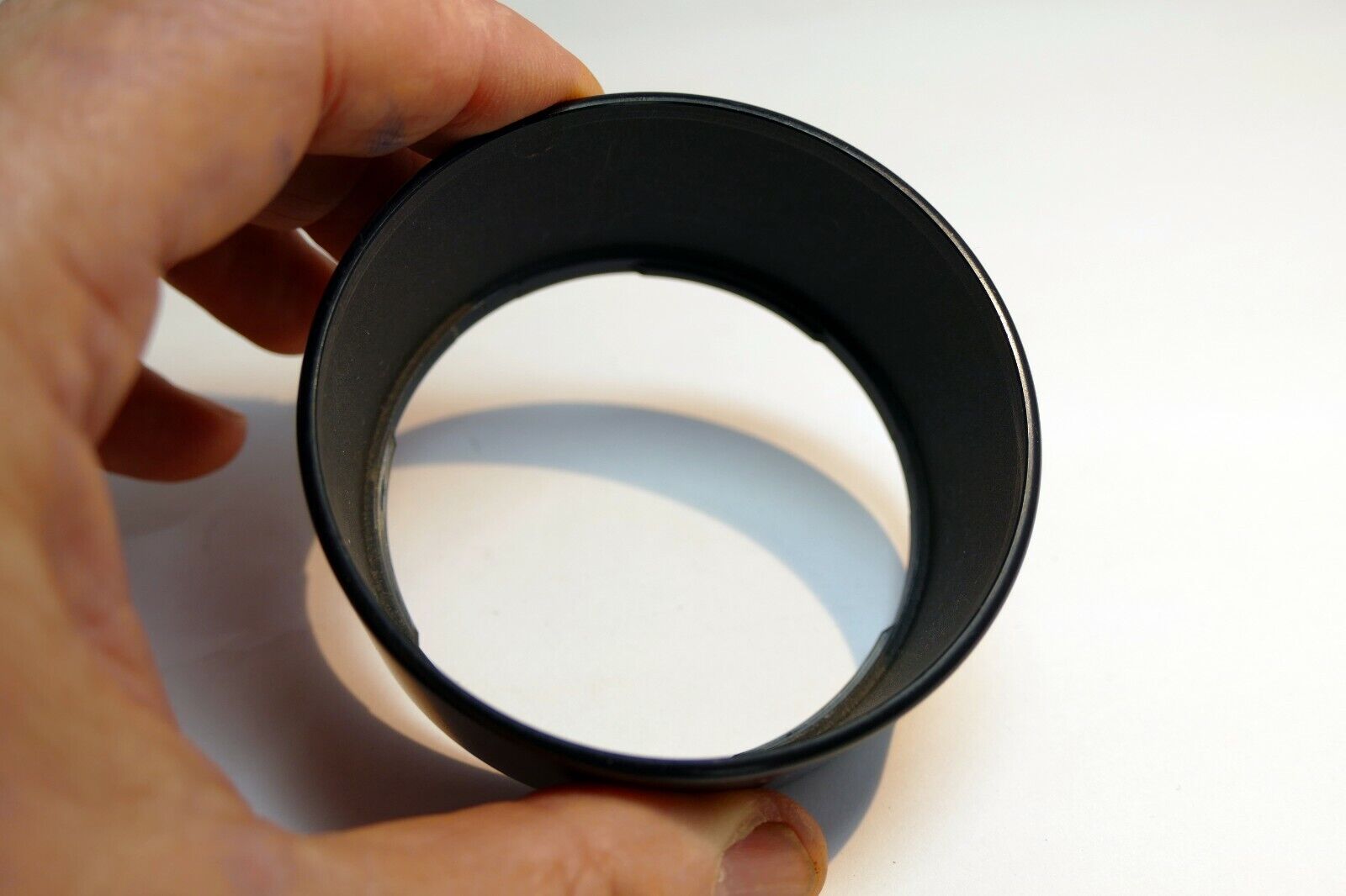 65mm ID plastic Lens Hood unknown brand  twist on type for telephoto