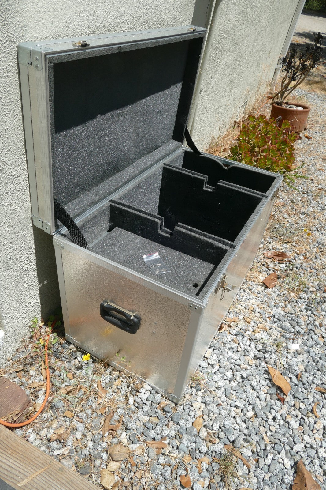 Viking Hard Case Calumet 8X10" Monorail View Camera Heavy Duty Large 34X24x18"