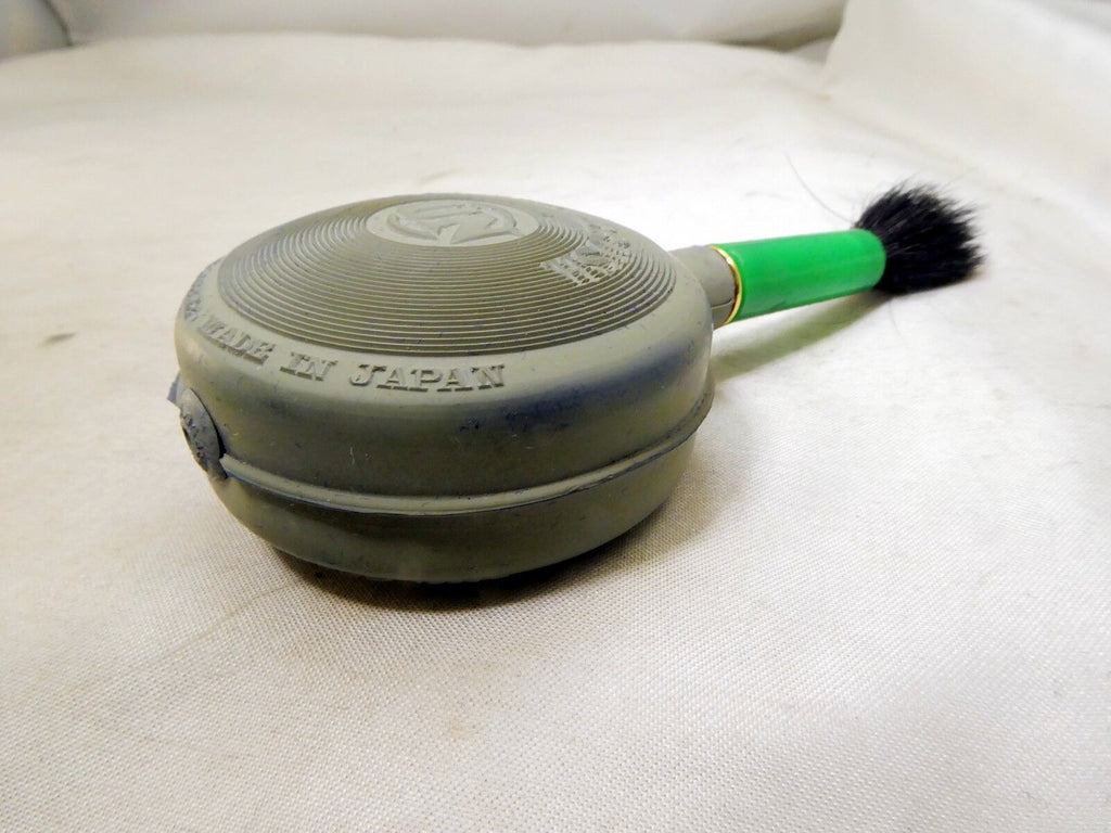 UN Lens Cleaning Brush Accessory vintage
