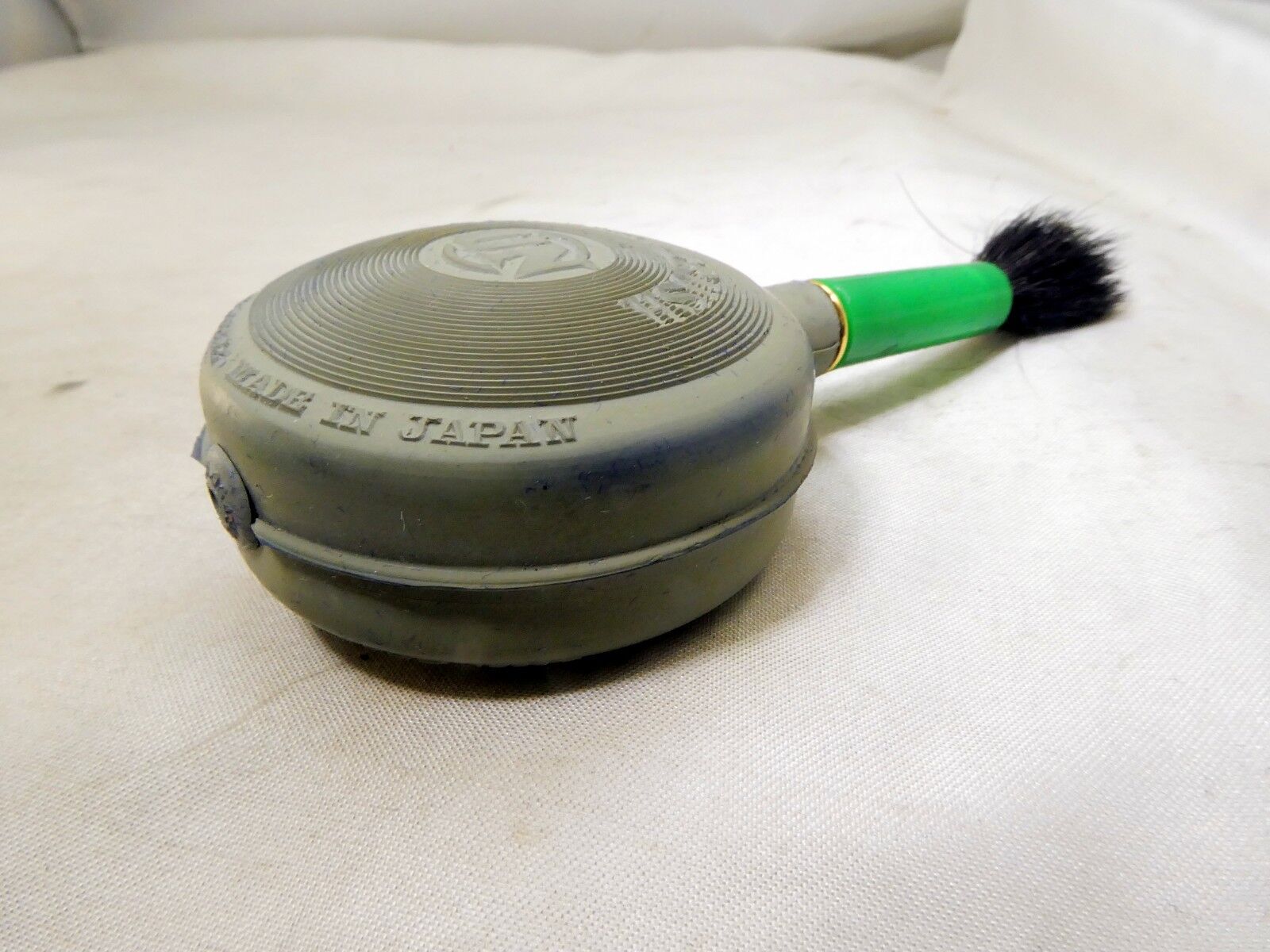 UN Lens Cleaning Brush Accessory vintage