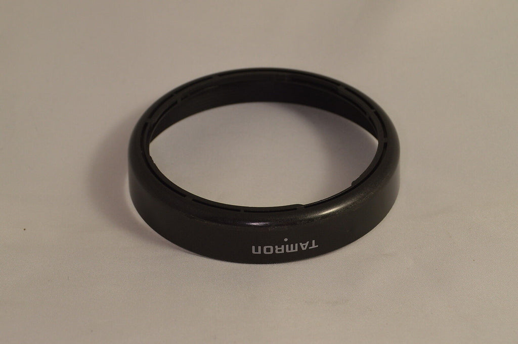 Tamron B5FH plastic Lens Hood for 28-200mm f3.8-5.6 AF zoom O107021