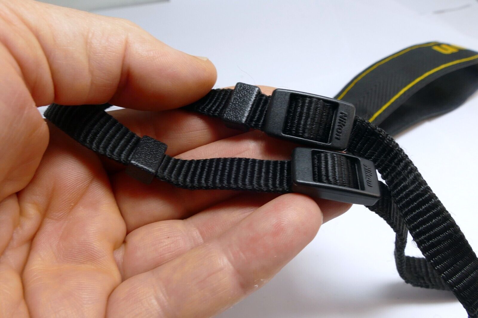 Nikon D-810 AN-DC12 Shoulder neck Strap for D810 Digital cameras