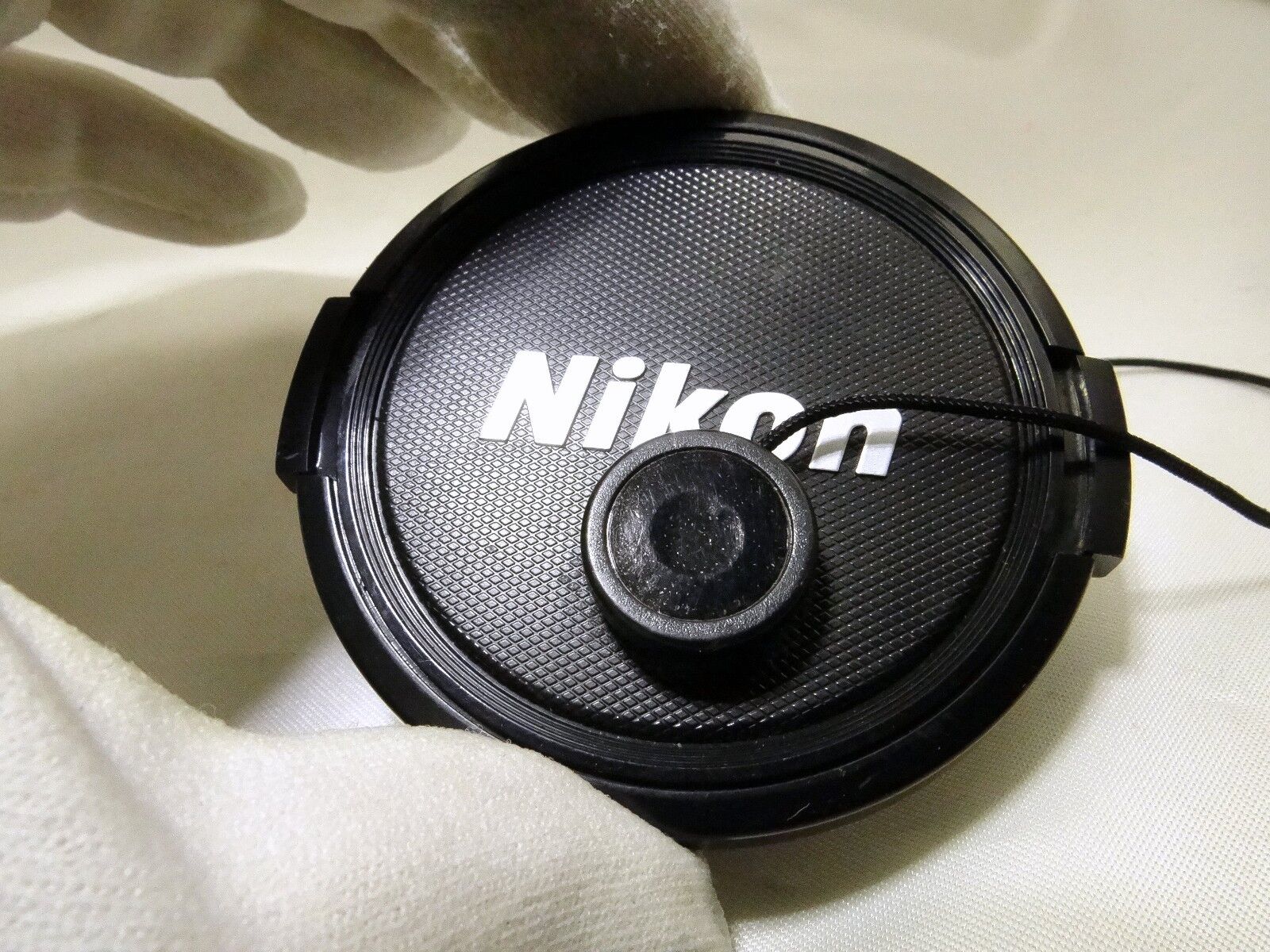 Nikon 58mm Front Lens Cap snap on Genuine
