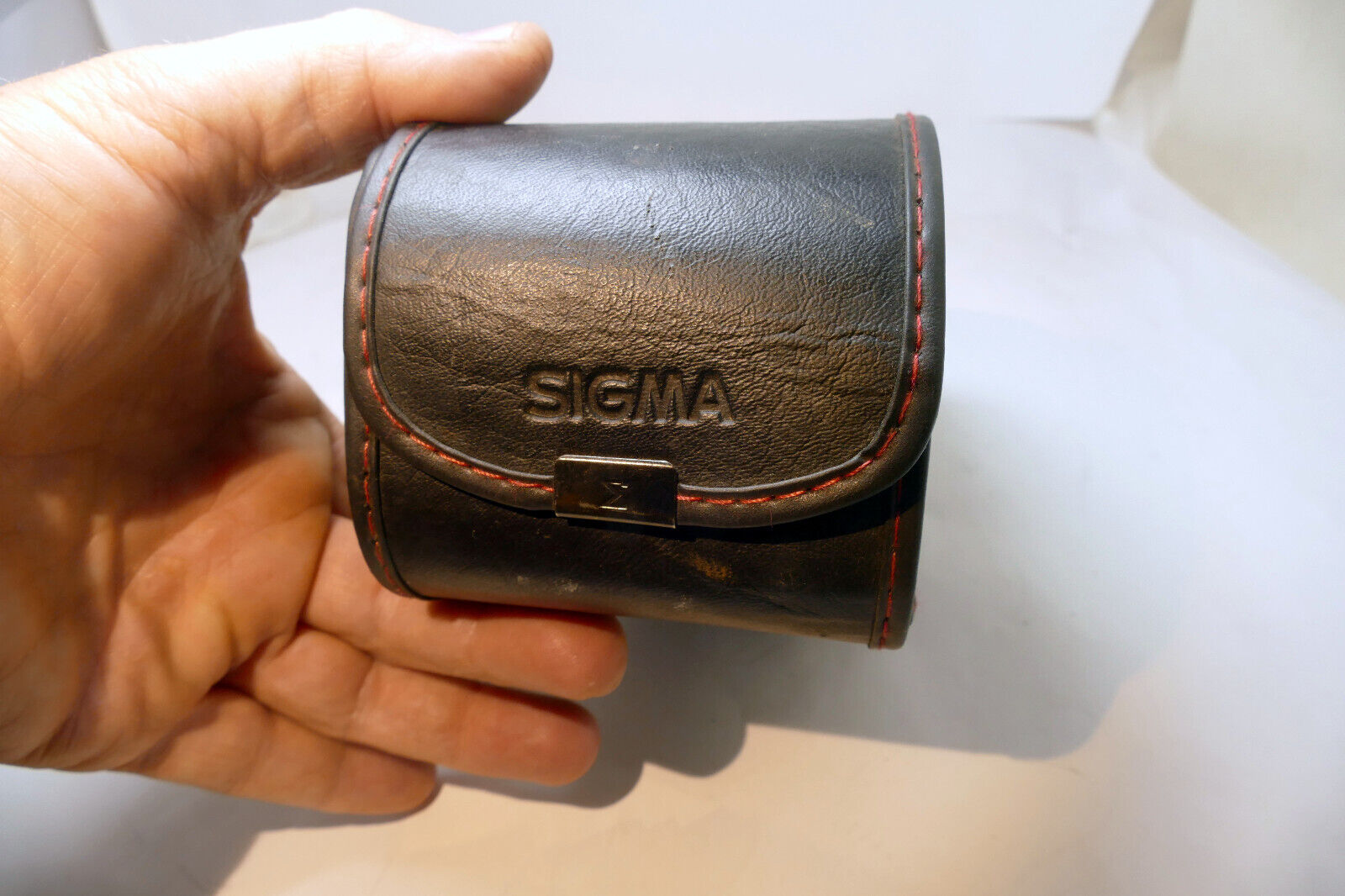 Sigma Hard Lens Case for 135mm f2.8 ( fits 25-105mm 28-200mm AF ) 3X6"