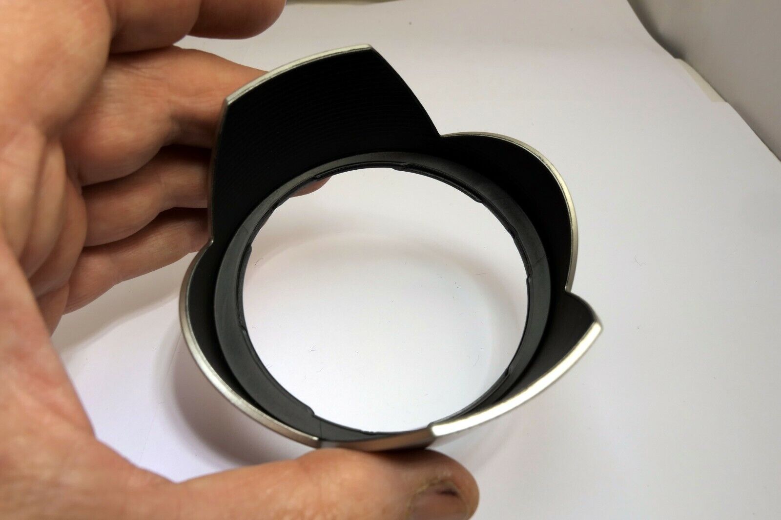 Lens Hood Shade for  Tokina AF 28-210mm f4.2-6.5 IF Aspherical Lens