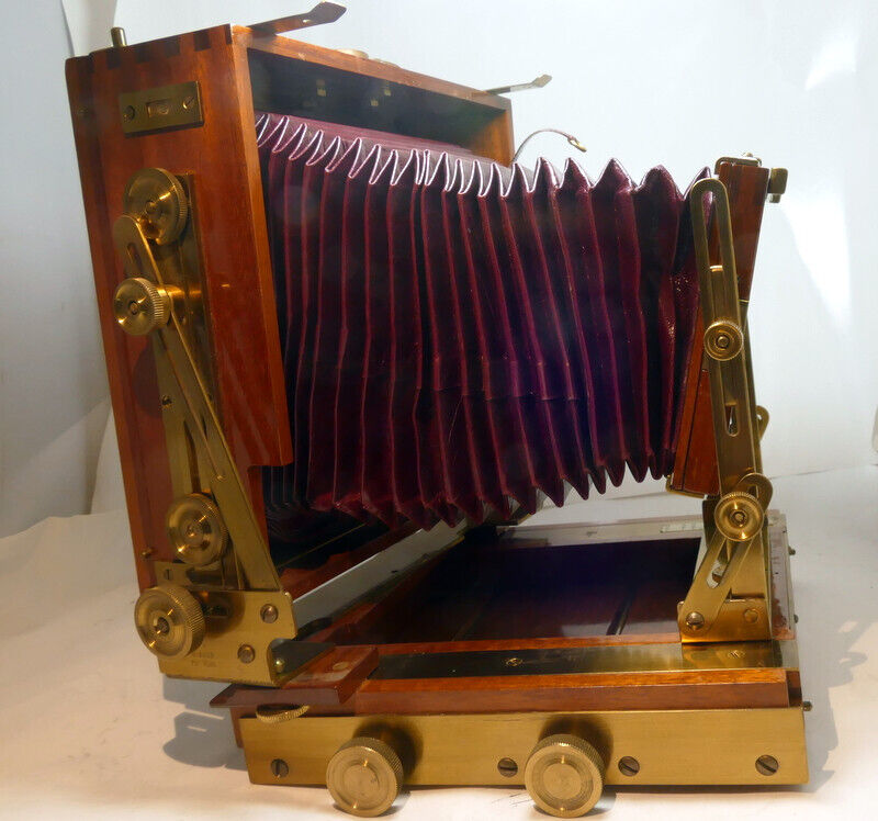 Wisner Classic 4X5 View Camera Cherry Wood