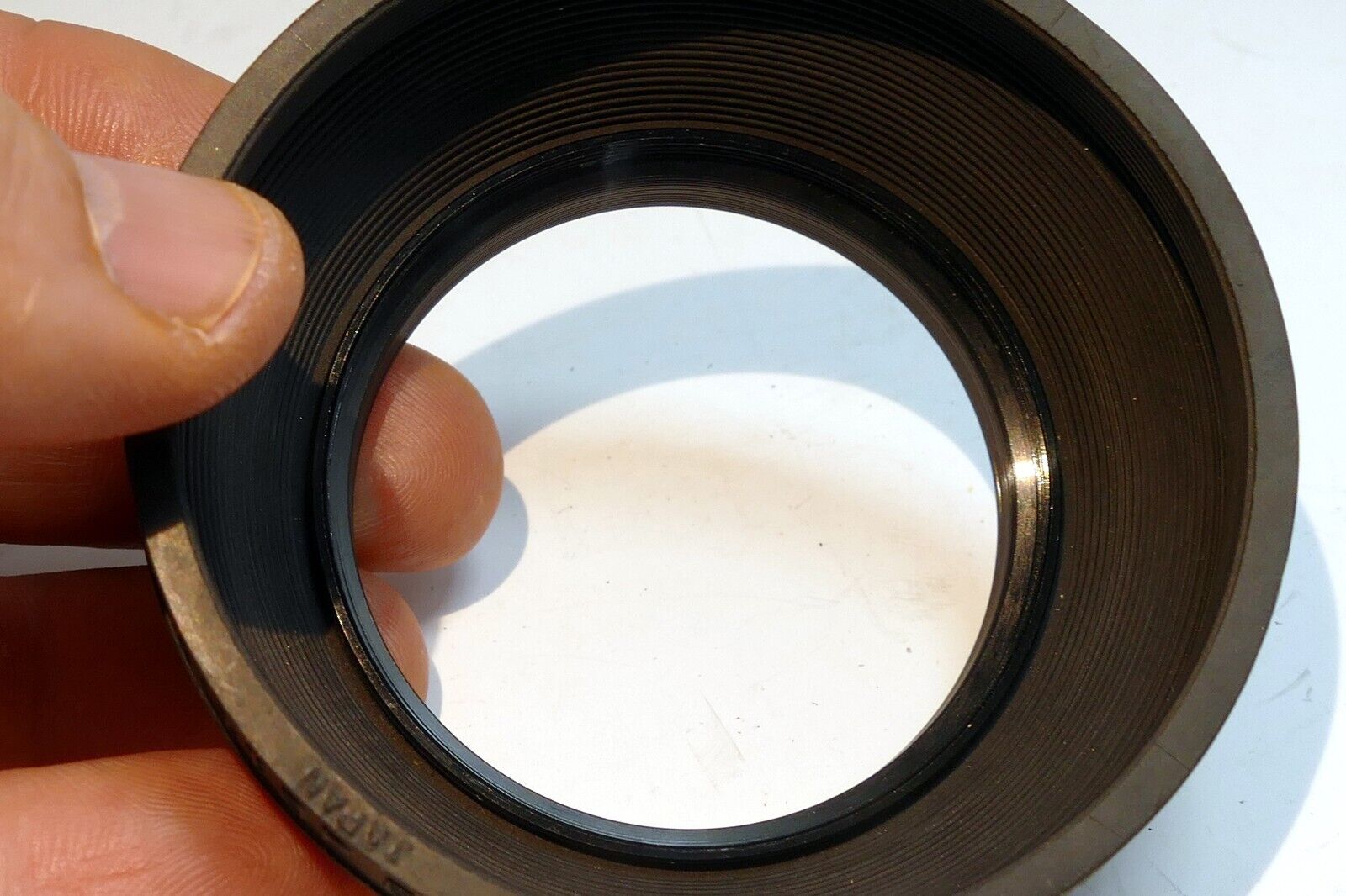 52mm Lens Hood Shade rubber threaded screw in for 50mm f1.4