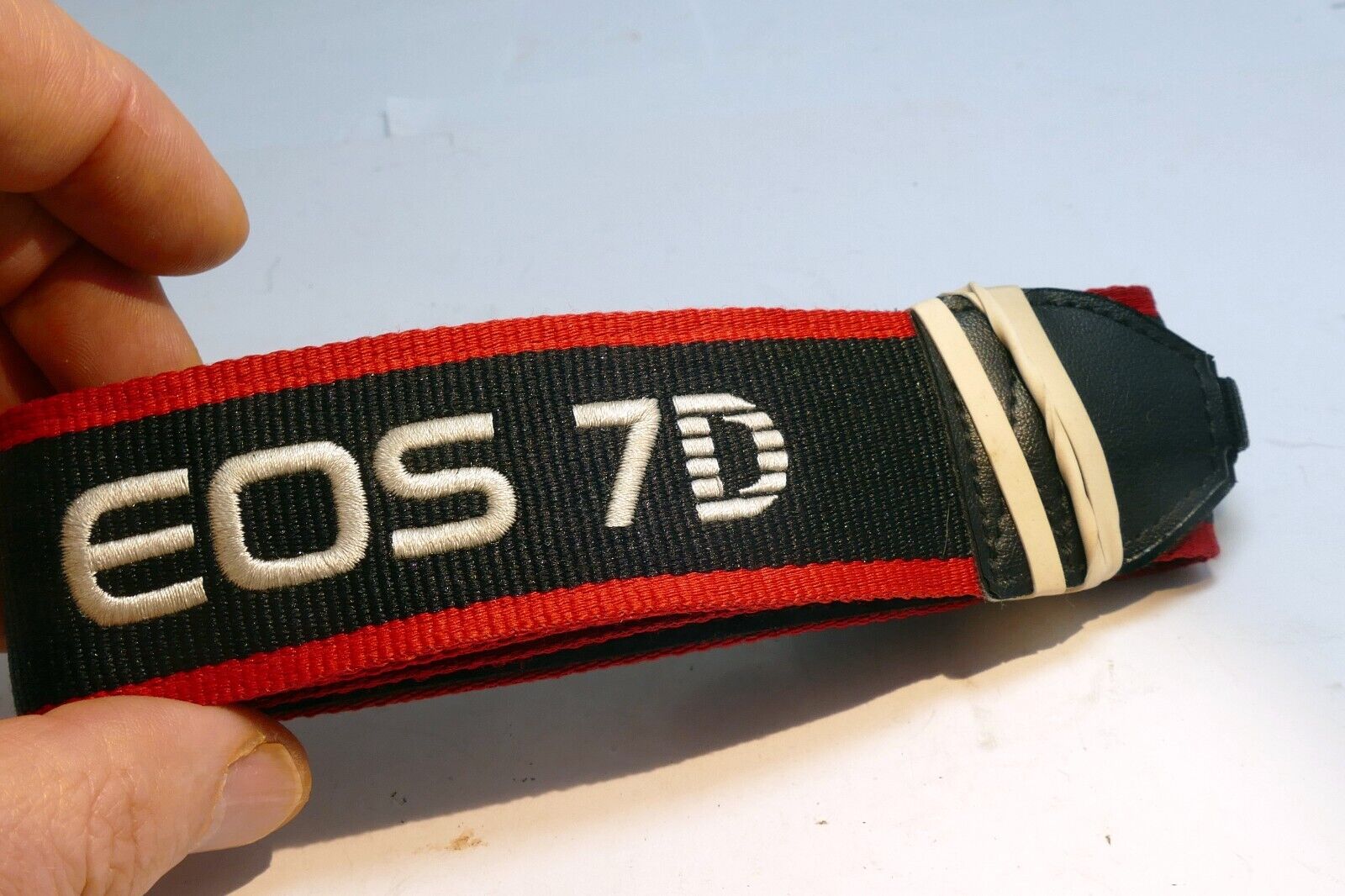 Canon EOS 7D SLR Digital Camera Neck Shoulder Strap -  Genuine OEM