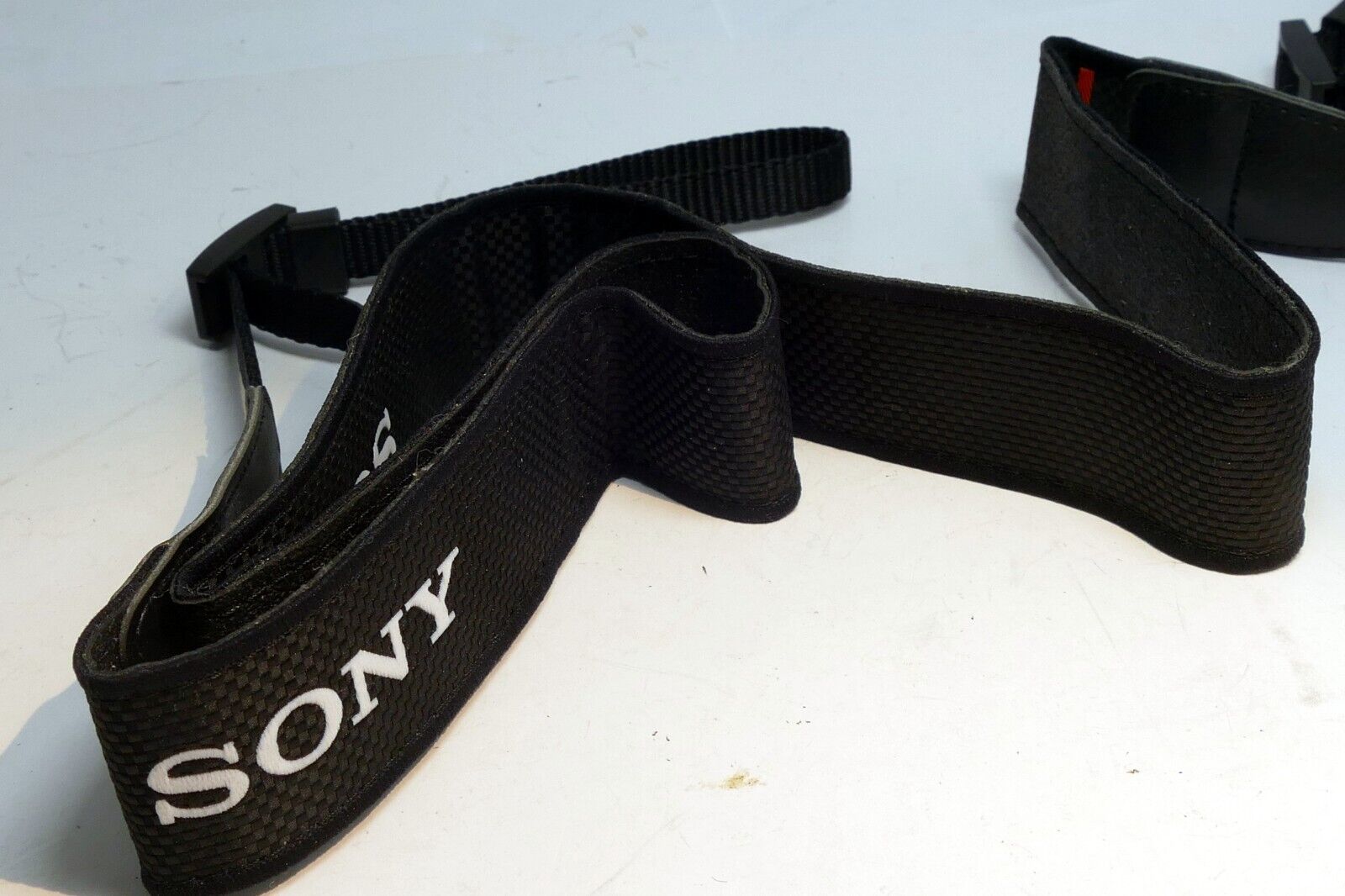 Sony Alpha a7 Shoulder Camera  Strap Checkered pattern canvas -  Genuine OEM