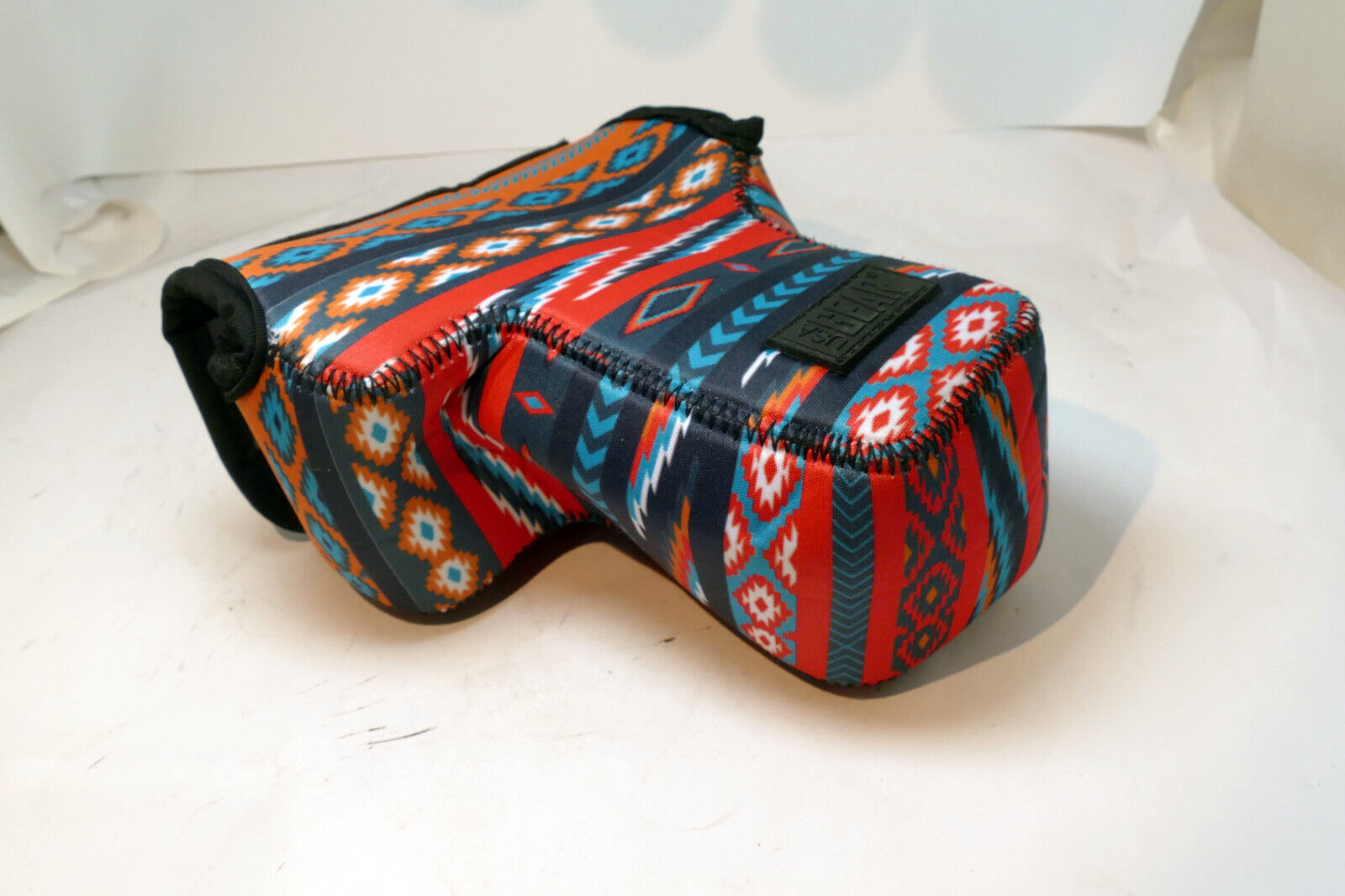 USA GEAR FlexARMOR X DSLR Camera Case Sleeve South west pattern