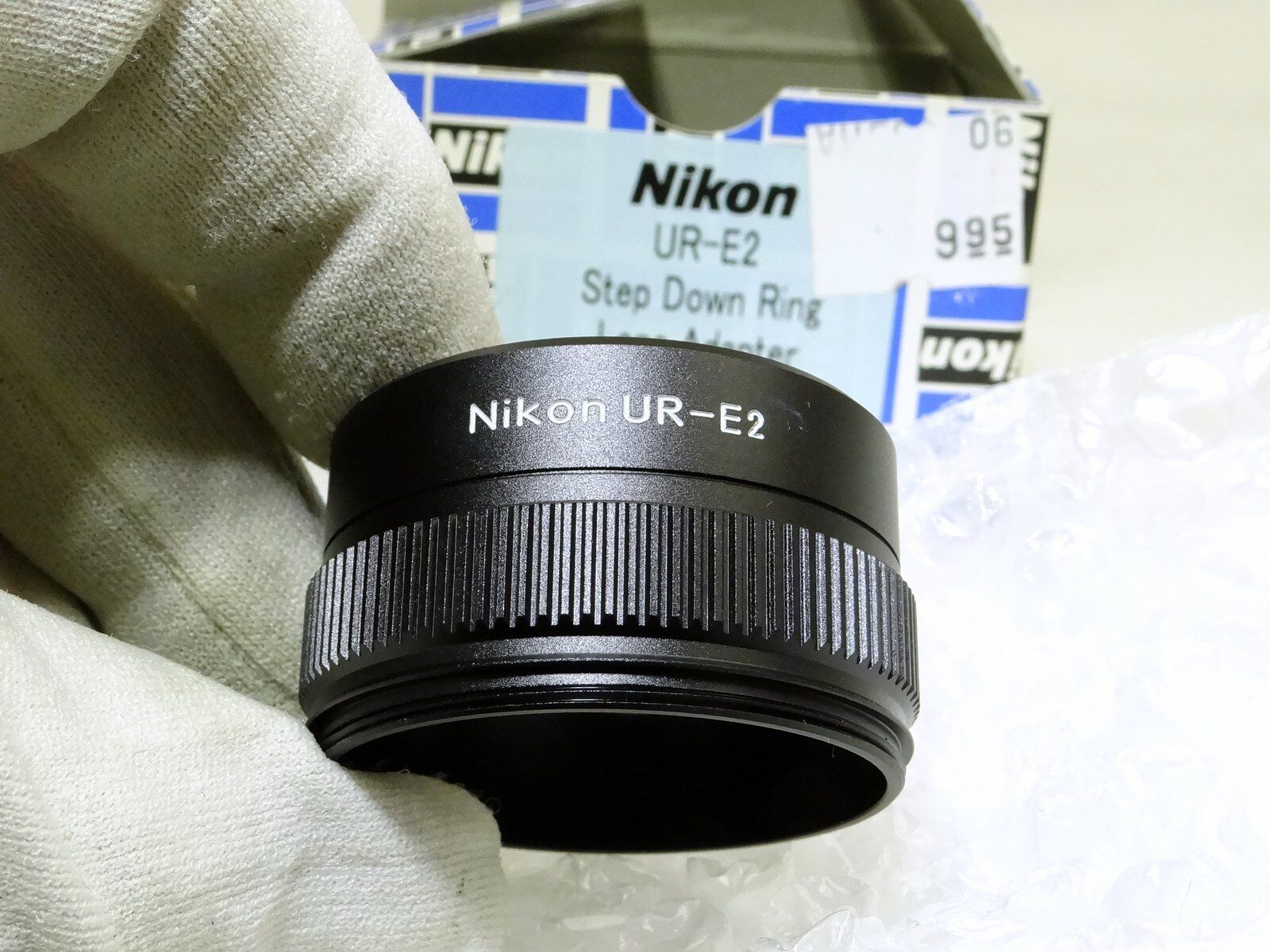 Nikon UR-E2 Step Down Lens Adapter Ring for Nikon Coolpix 880 Genuine Boxed