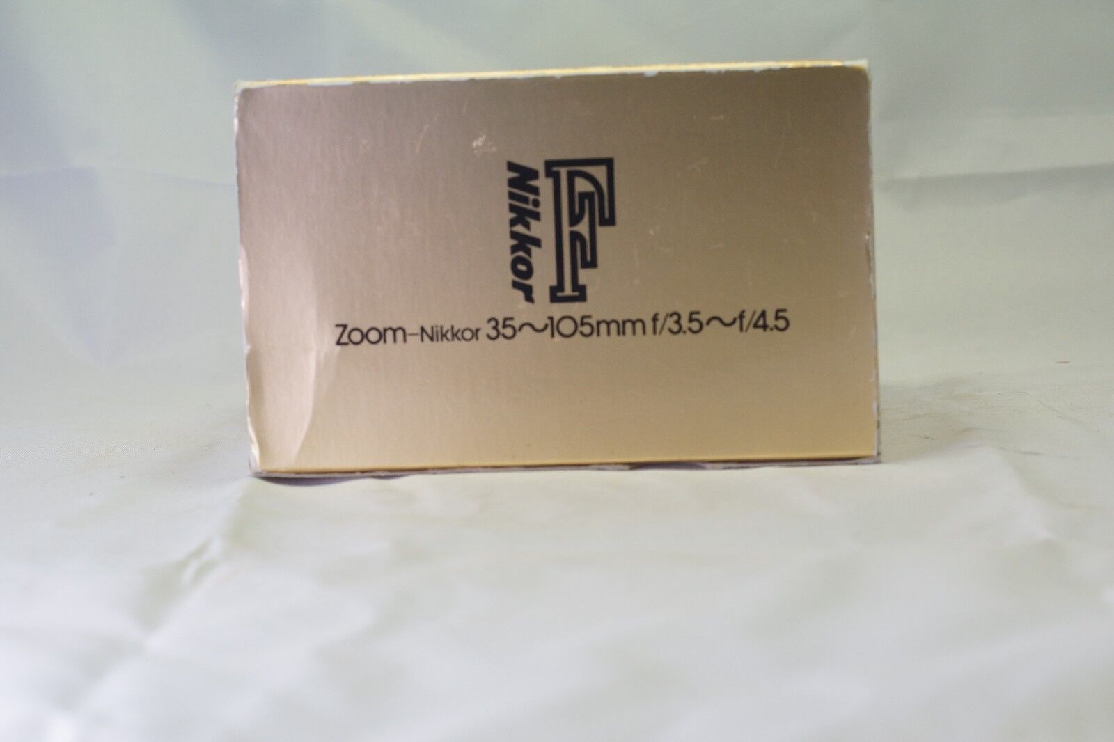 Empty Box for Nikon zoom  35-105mm  f3.5-4.5   F (Ai)  lens
