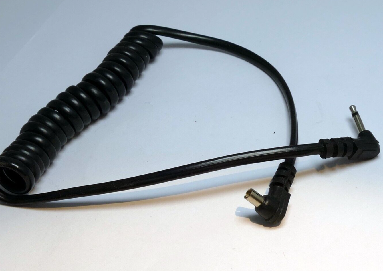 1ft Flash Strobe Extension Cord  Heavy Duty PC Male to 2.5 mm  male phone camera