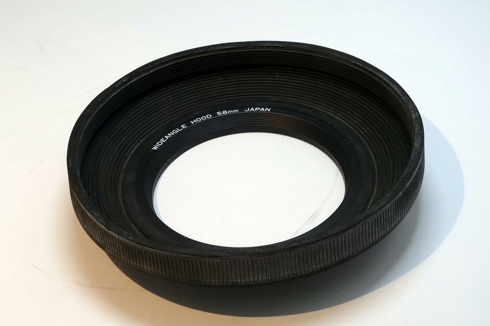 58mm screw in  Rubber Lens Hood Shade wide angle 28mm f2.8 f2.0