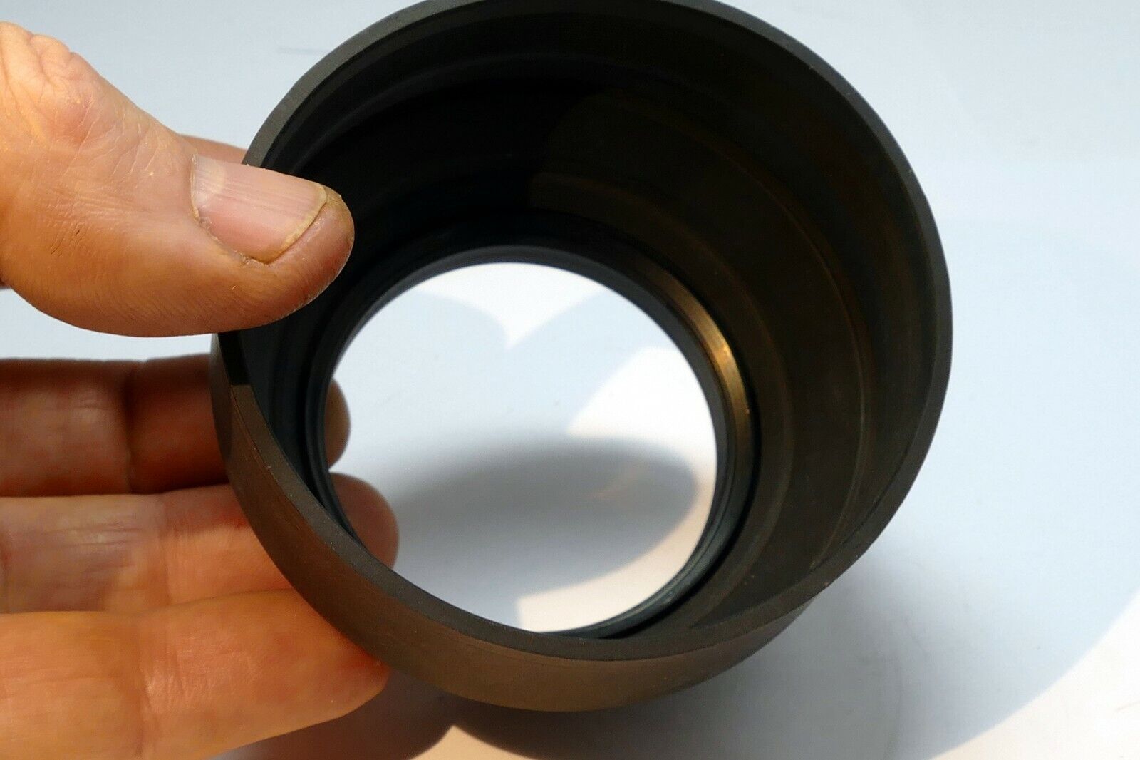 52mm screw in  Rubber Lens Hood Shade for telephoto 135mm  f2.8  lenses