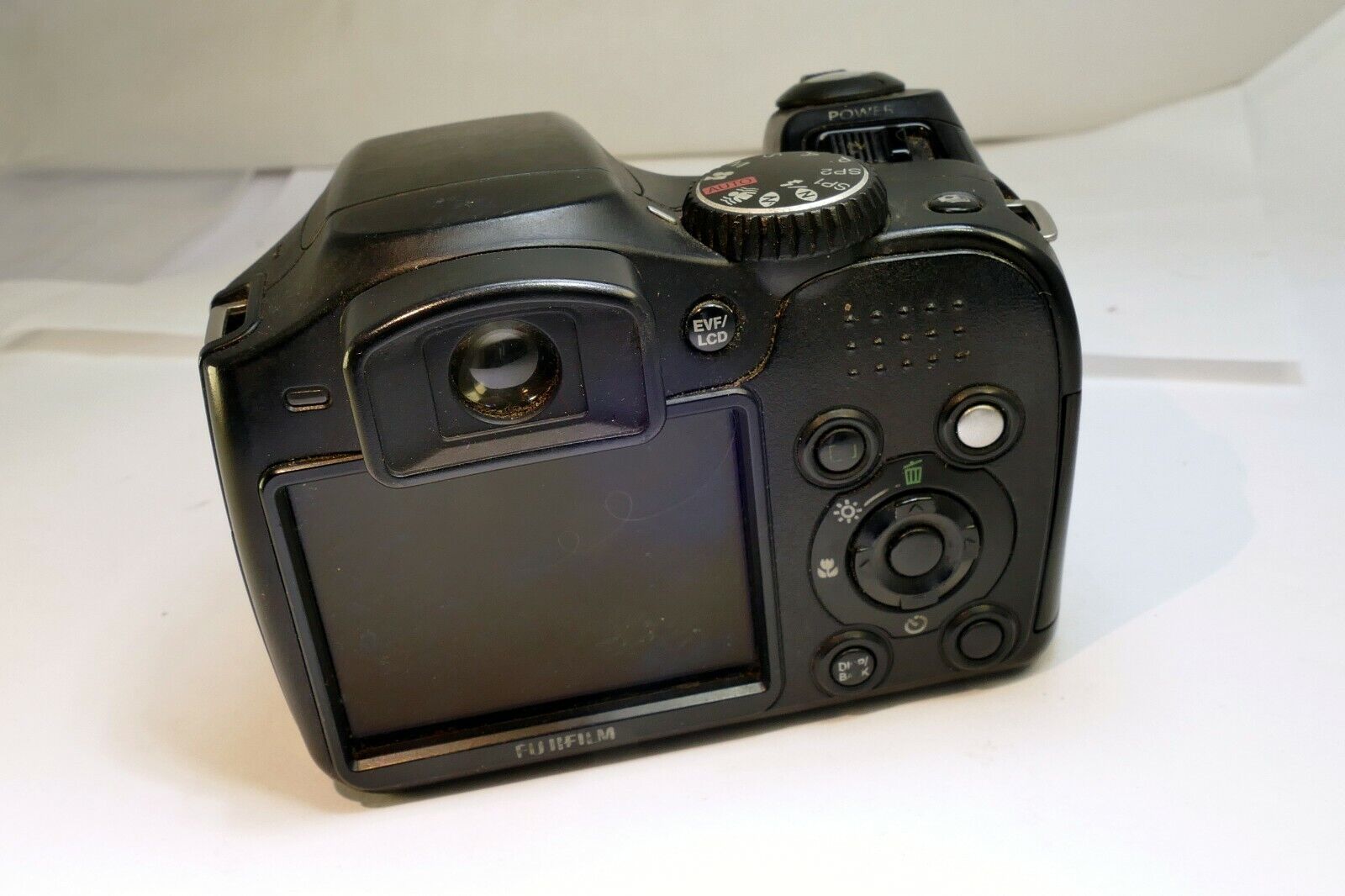 Fujifilm FinePix S Series S5700 7.1MP Digital Camera Black - AS IS parts repair