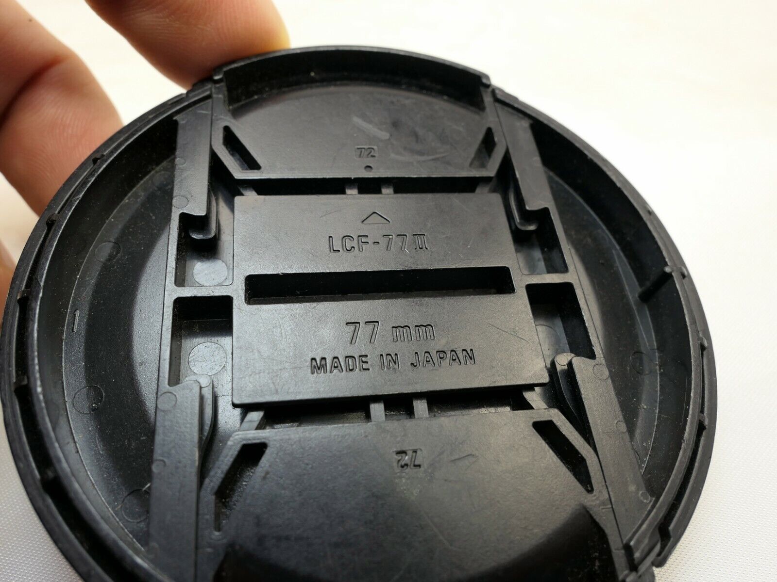 SIGMA 77mm Front Lens Cap snap on type  Genuine original OEM EX APO LCF-77 II