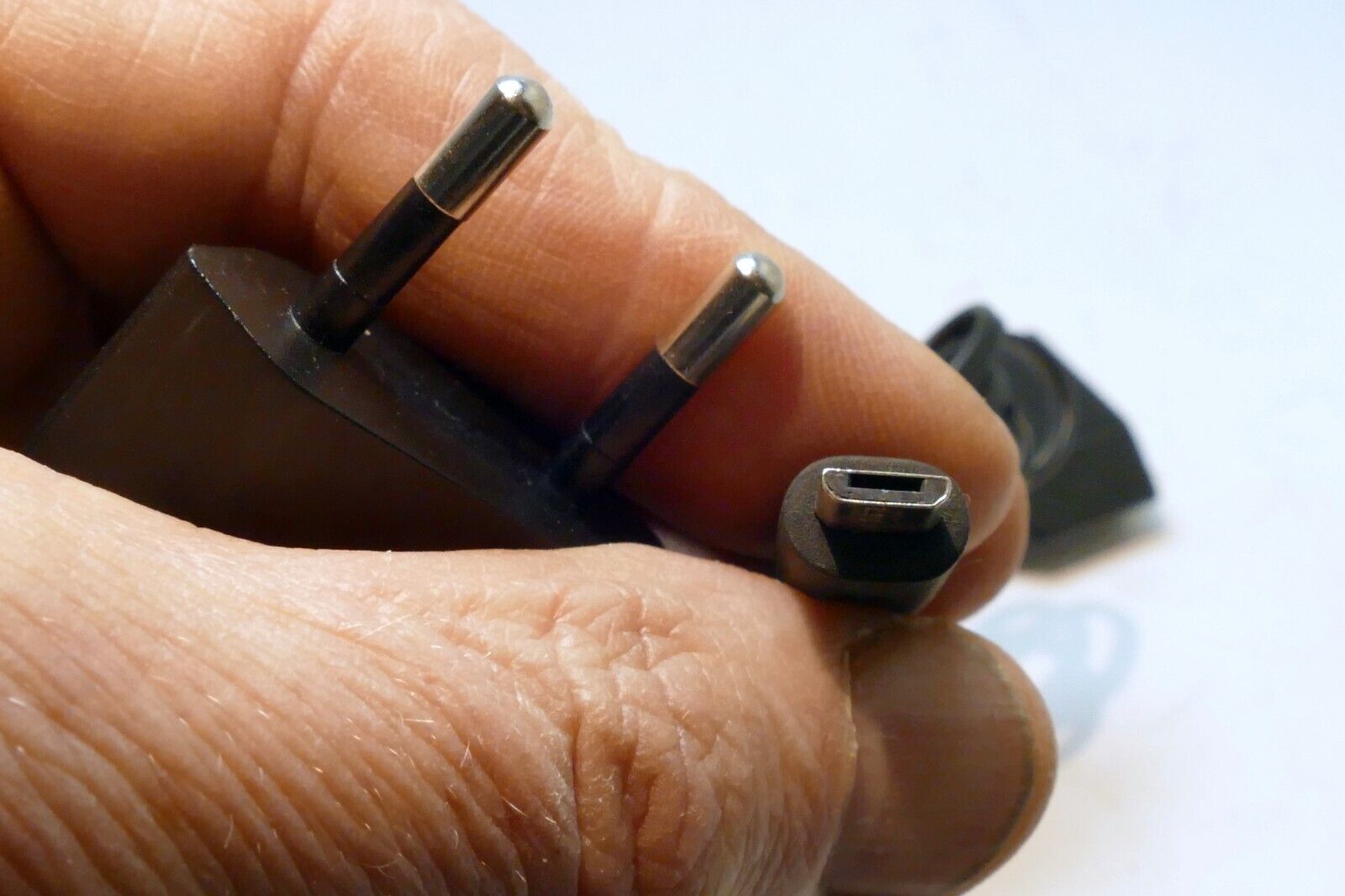 Nokia AC-18E AC Adapter 5V 550mA Charger Power Supply Europlug AC530 & US Plug