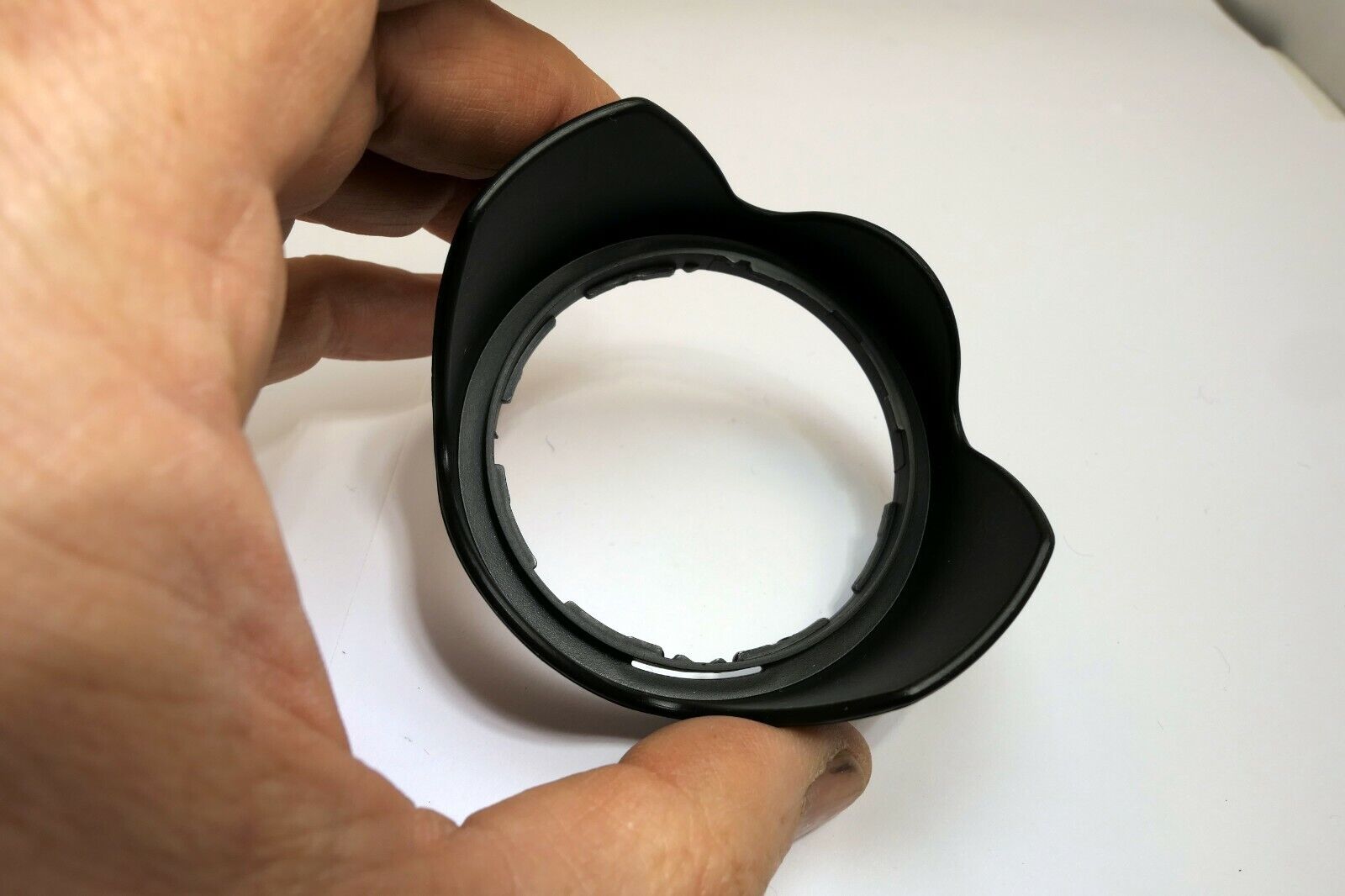 Bower  52mm Shade Lens Hood Tulip Rev Pro
