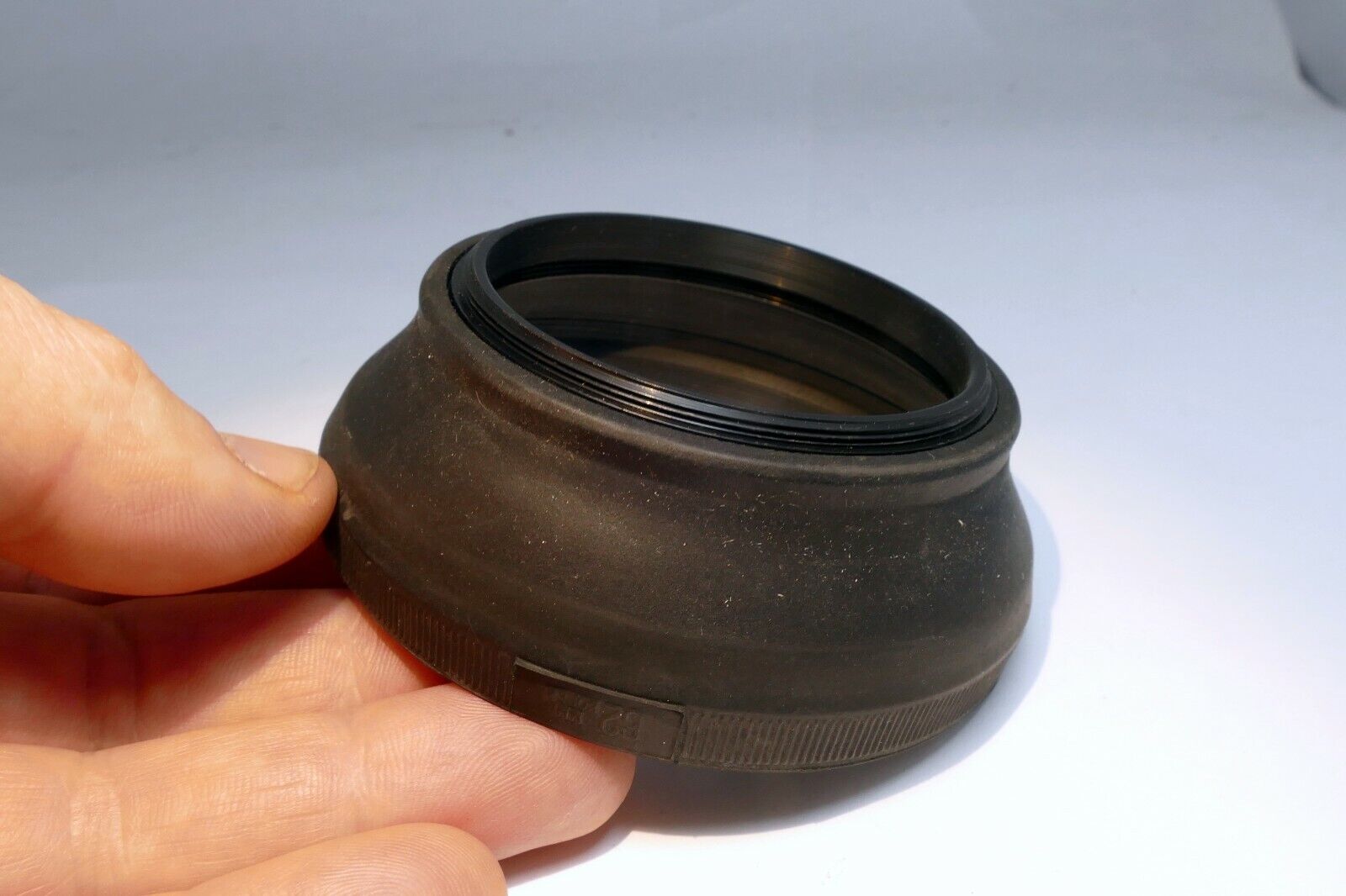 62mm rubber Lens Hood Shade screw in for 70-210mm telephoto f4 zoom