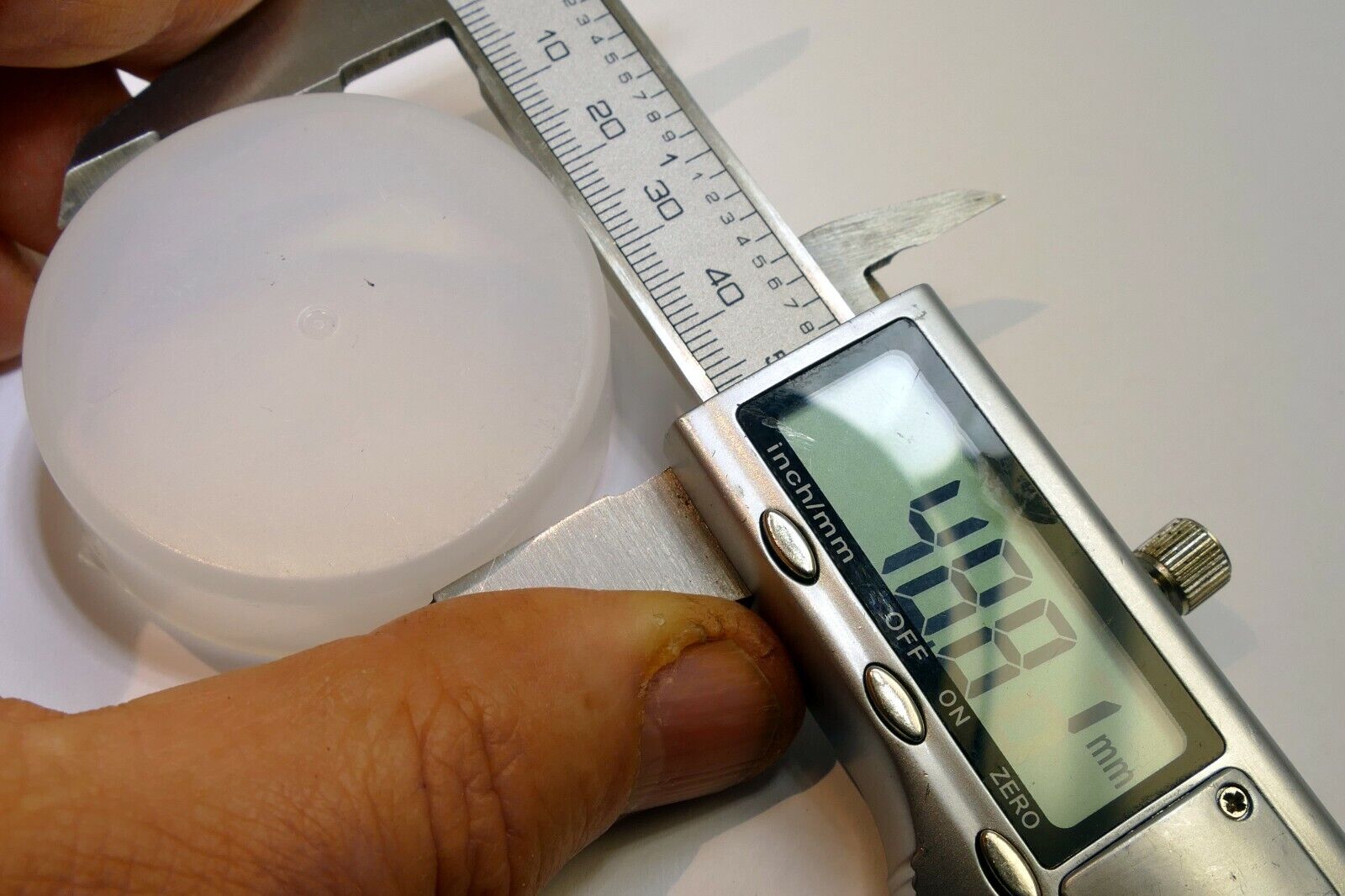 46mm Rear Lens Cap for Nikon F mount Ai Ai-s 50mm white plastic