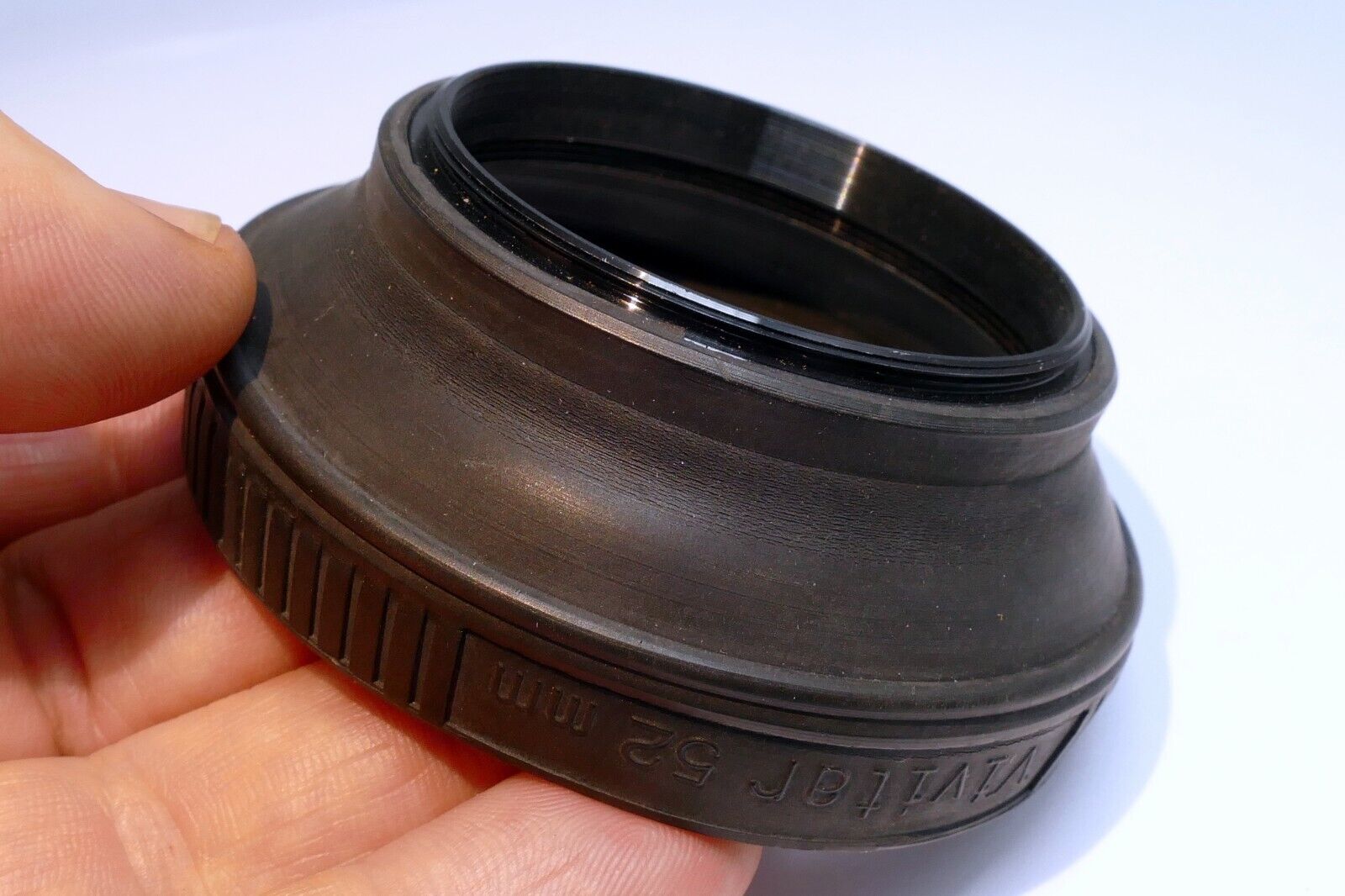 Vivitar 52mm  Rubber Lens Hood Shade double  threaded for 50mm f1.4