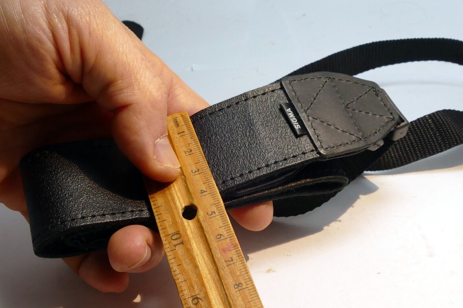 Sigma Strap  for a Lens case 4cm wide for EX f2.8 APO padded case - genuine