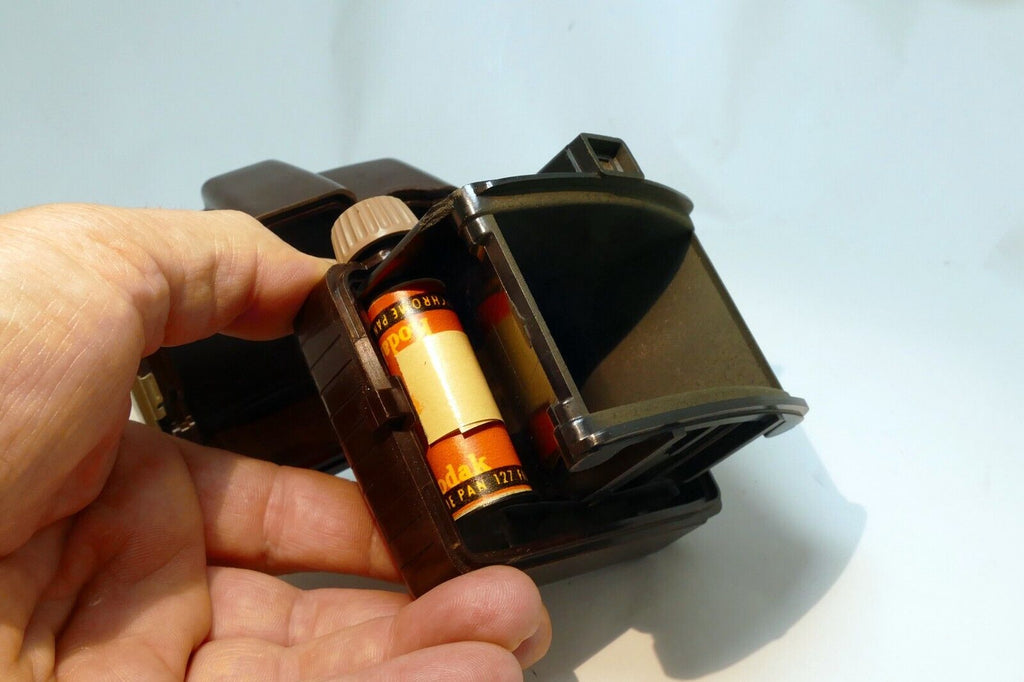 1950's Kodak Brownie Holiday Flash Camera w/ Dakon Lens use 127 film